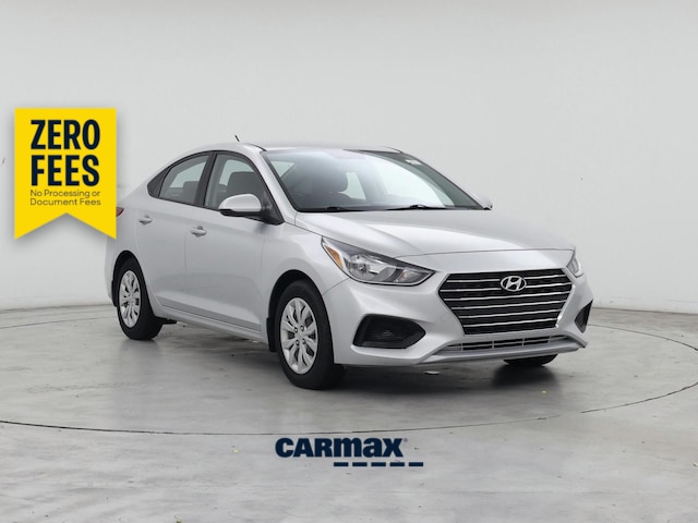 Gray 2020 Hyundai Accent SE Sedan FWD Sedan Front-Wheel Drive Automatic