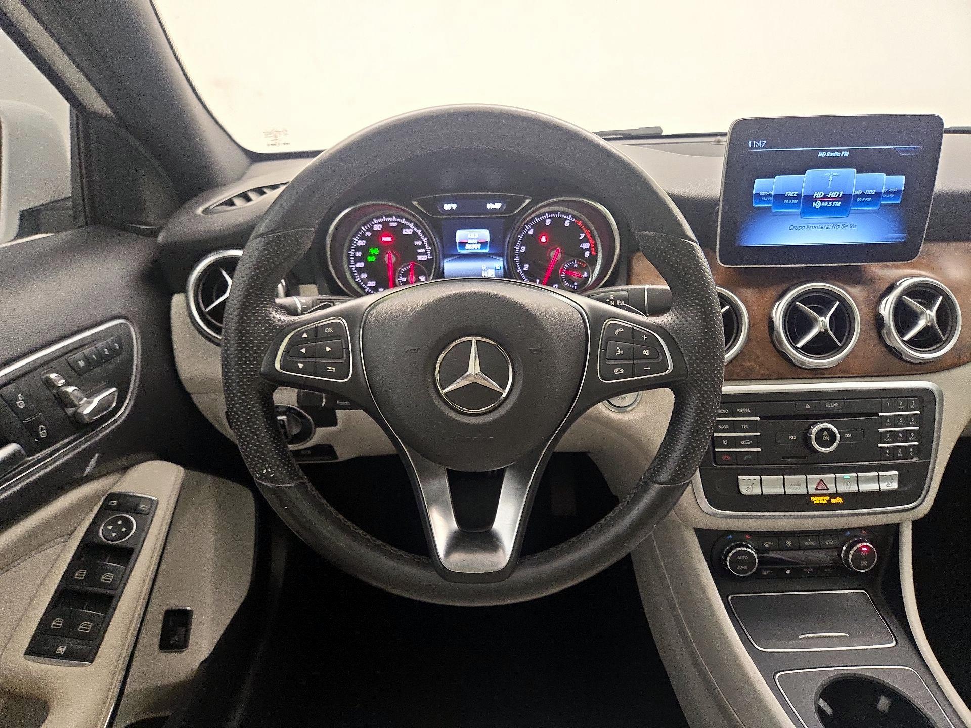 Thumbnail: 2020 Mercedes-Benz GLA - 10