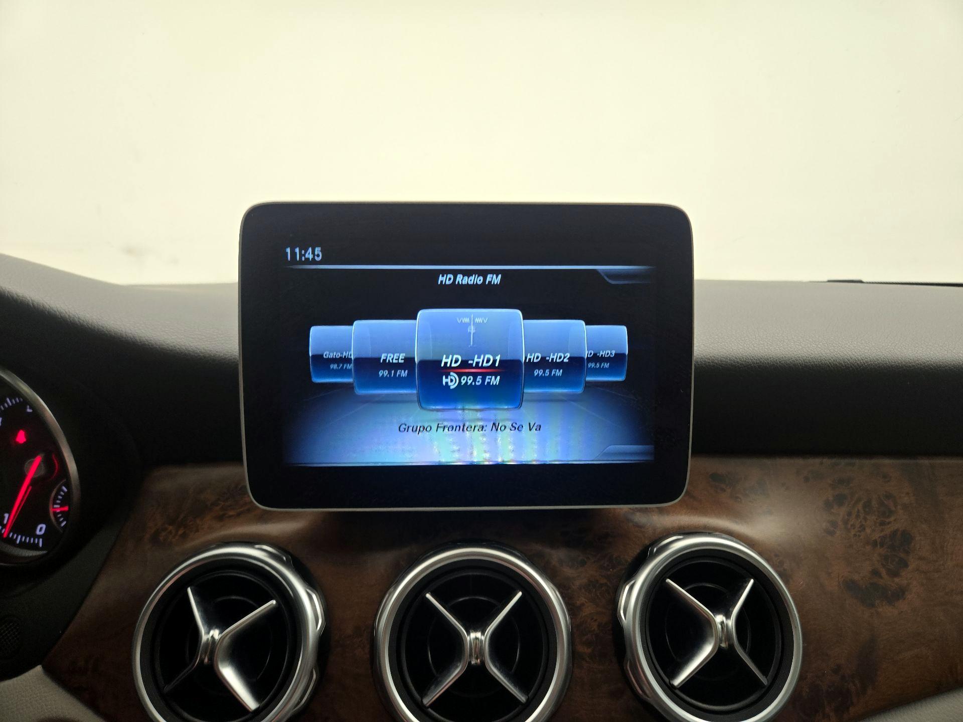Thumbnail: 2020 Mercedes-Benz GLA - 15