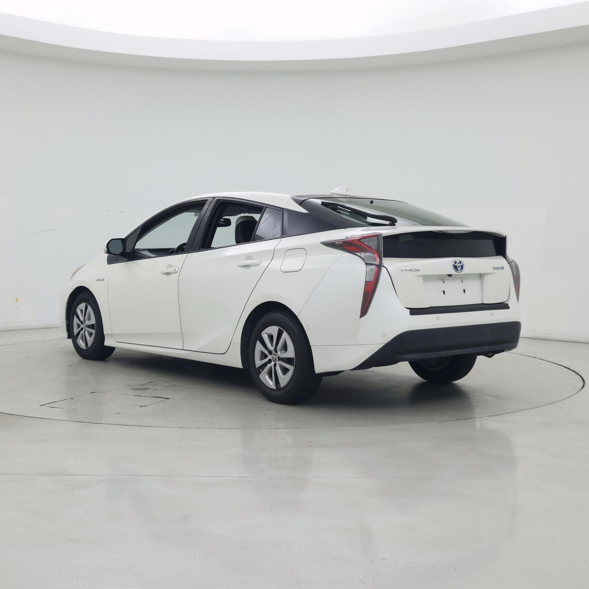 Thumbnail: 2017 Toyota Prius - 2