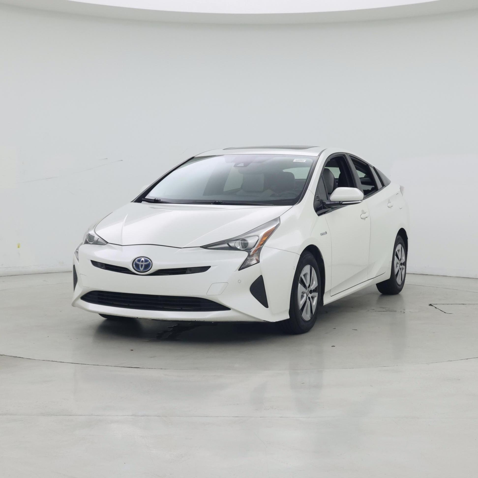 Thumbnail: 2017 Toyota Prius - 4