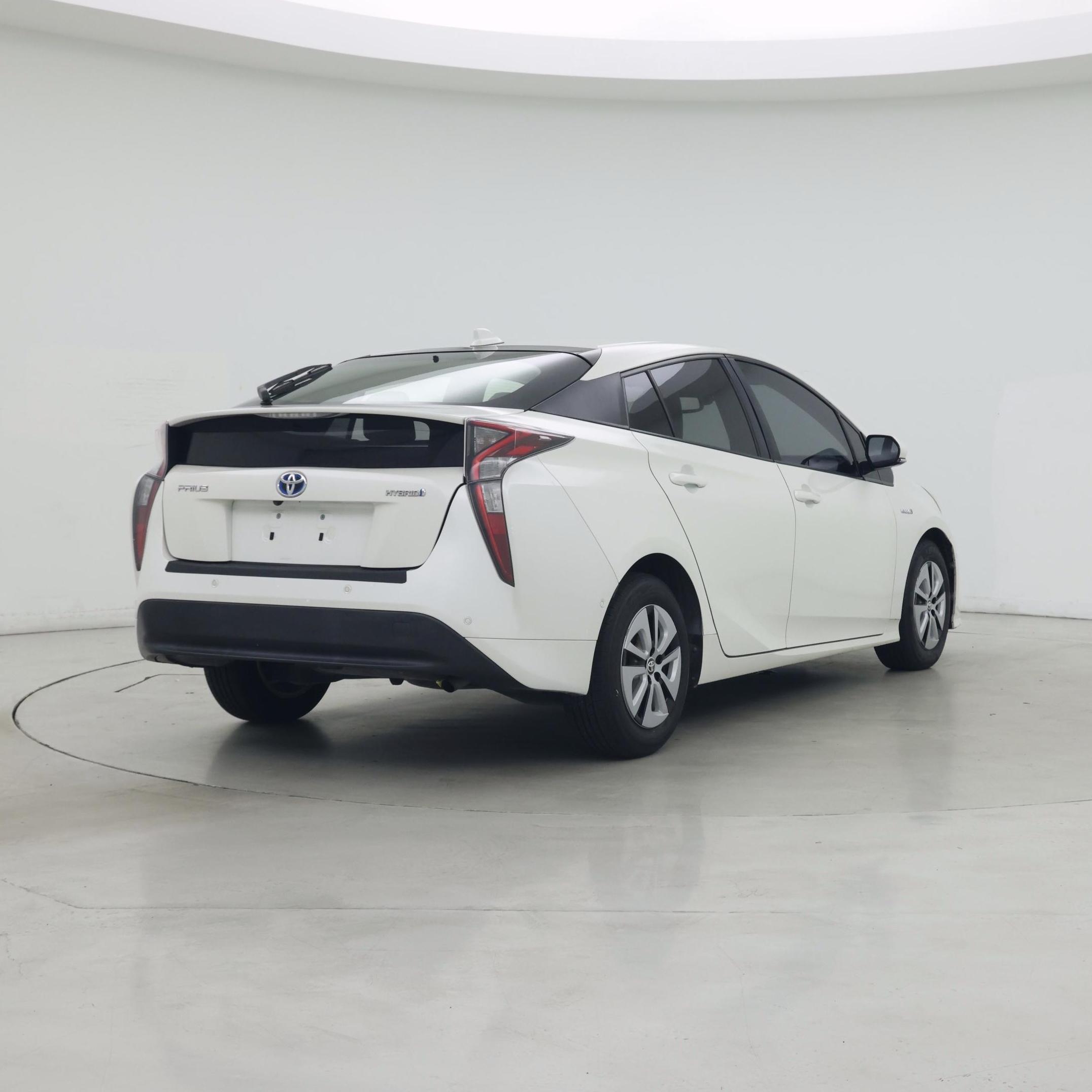 Thumbnail: 2017 Toyota Prius - 8