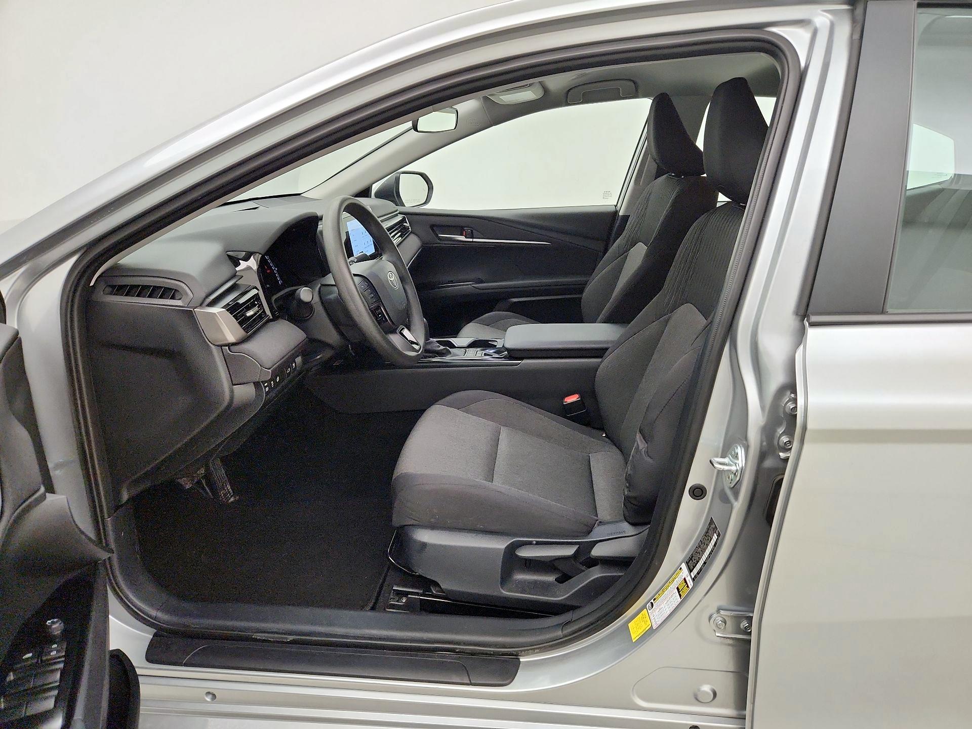 Thumbnail: 2025 Toyota Camry - 11