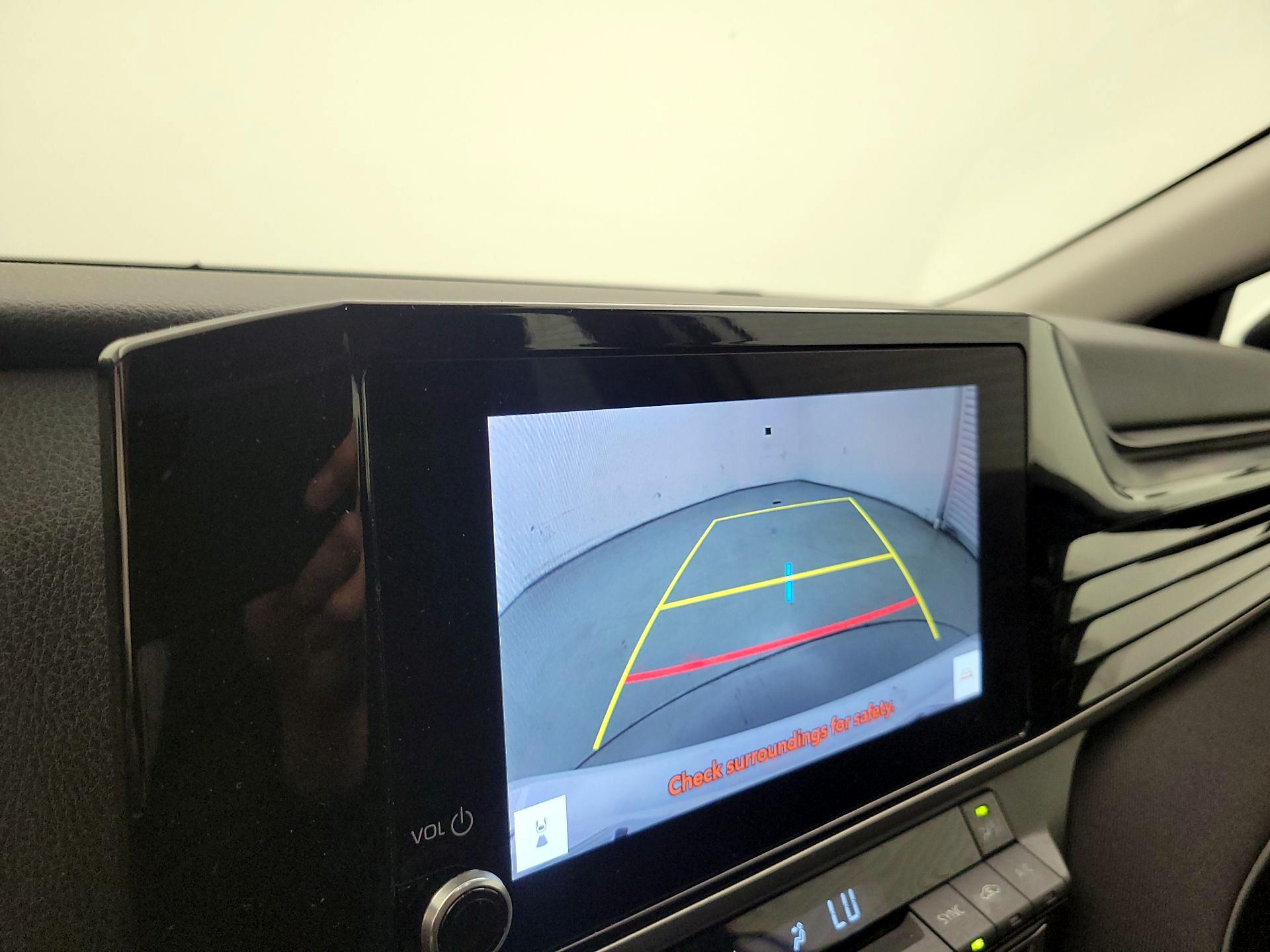 Thumbnail: 2025 Toyota Camry - 14