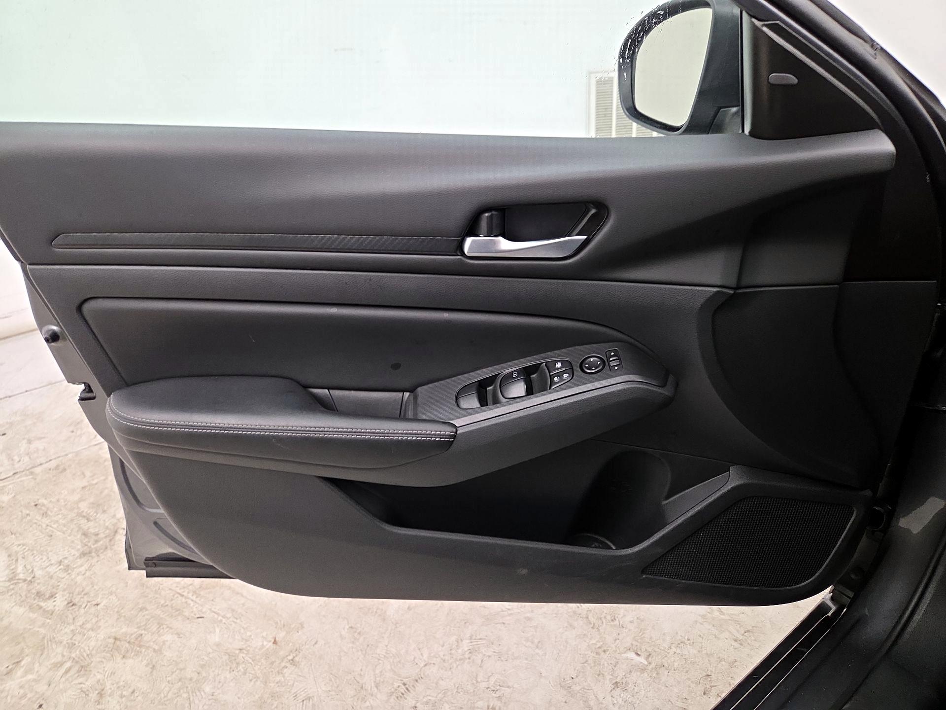 Thumbnail: 2025 Nissan Altima - 12