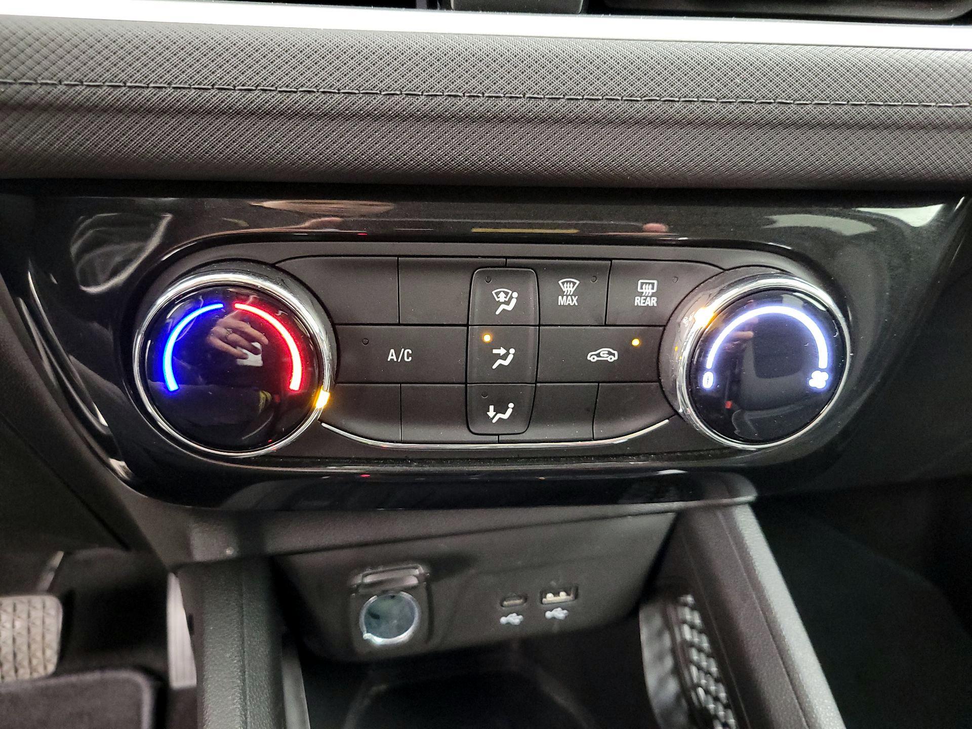 Thumbnail: 2025 Chevrolet TrailBlazer - 16