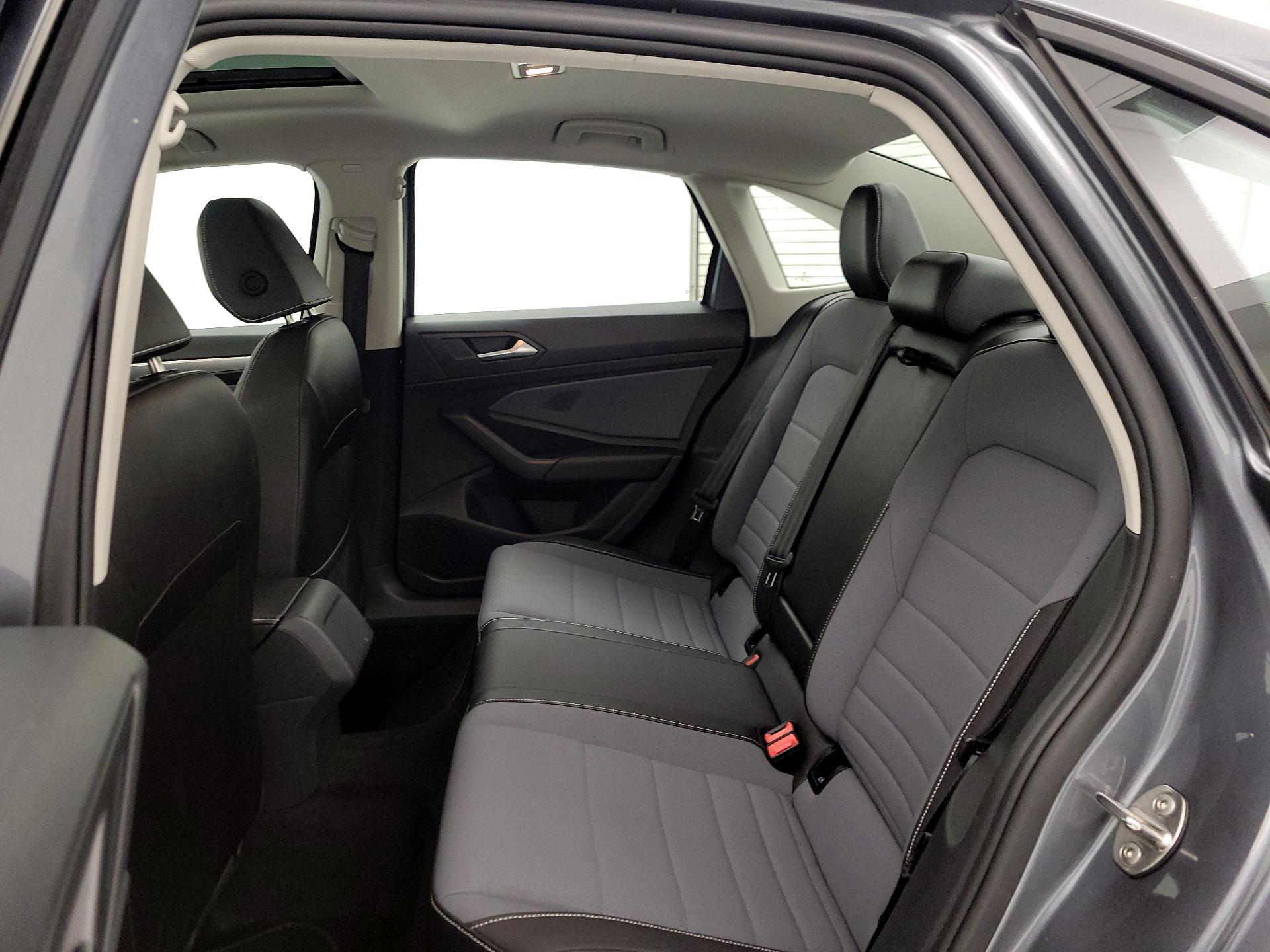 Thumbnail: 2025 Volkswagen Jetta - 20