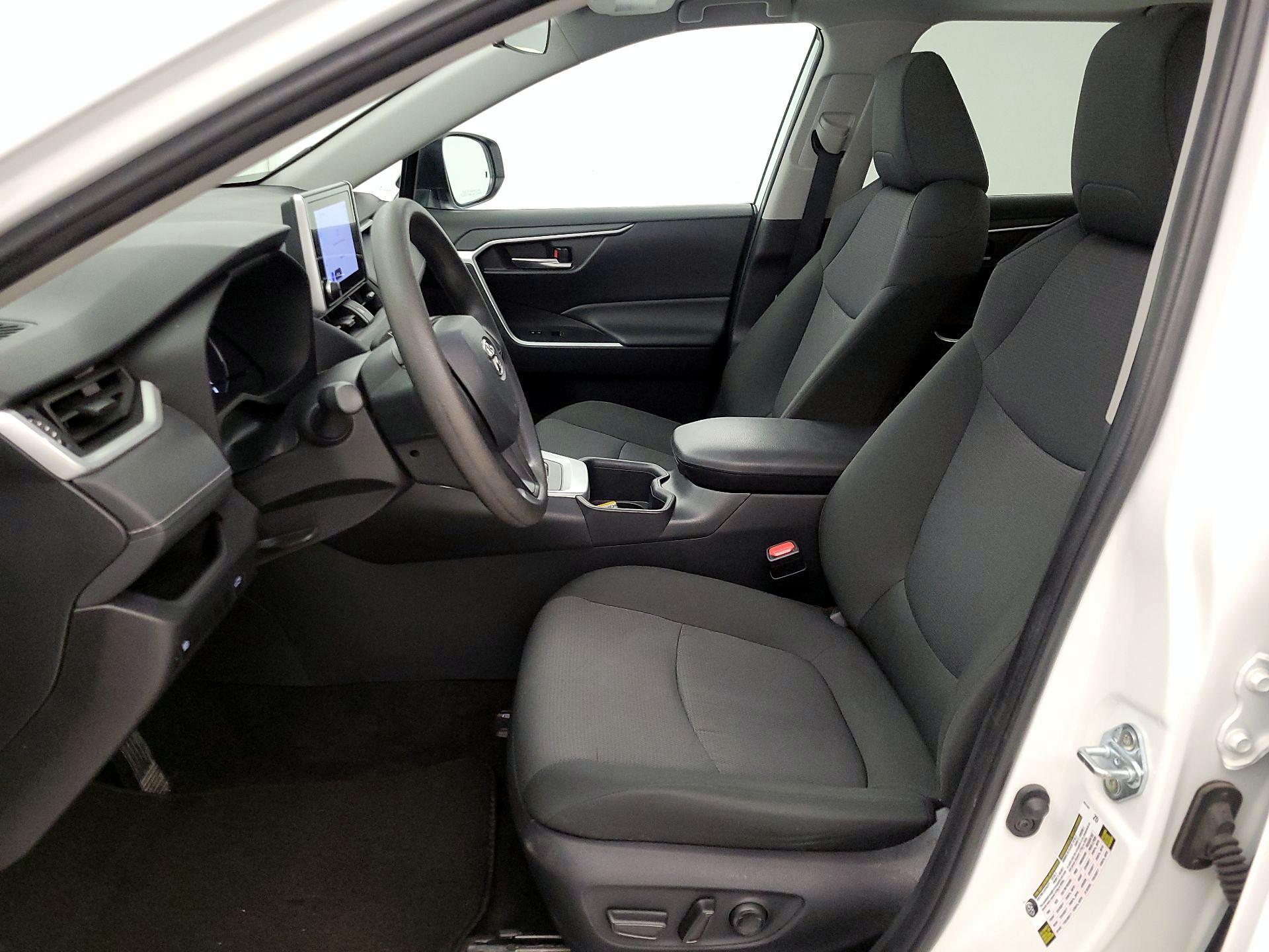 Thumbnail: 2025 Toyota RAV4 - 11