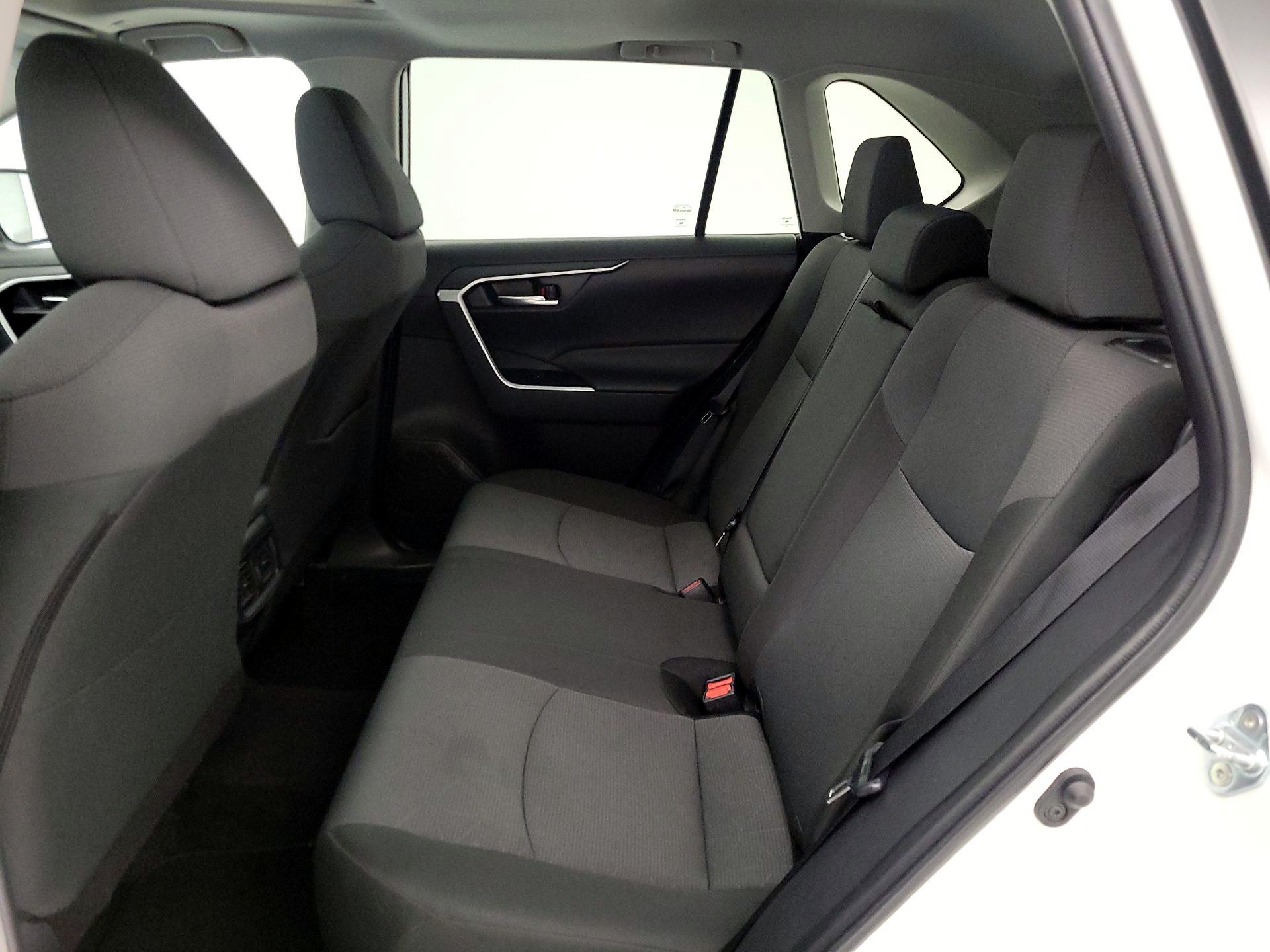 Thumbnail: 2025 Toyota RAV4 - 20