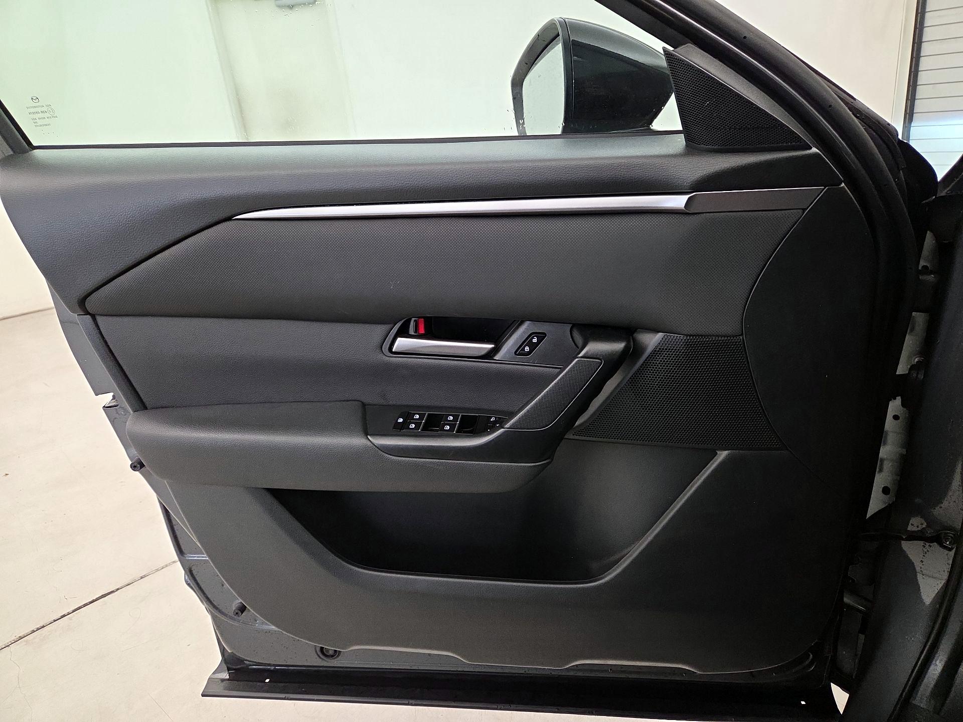 Thumbnail: 2025 Mazda CX-50 - 12