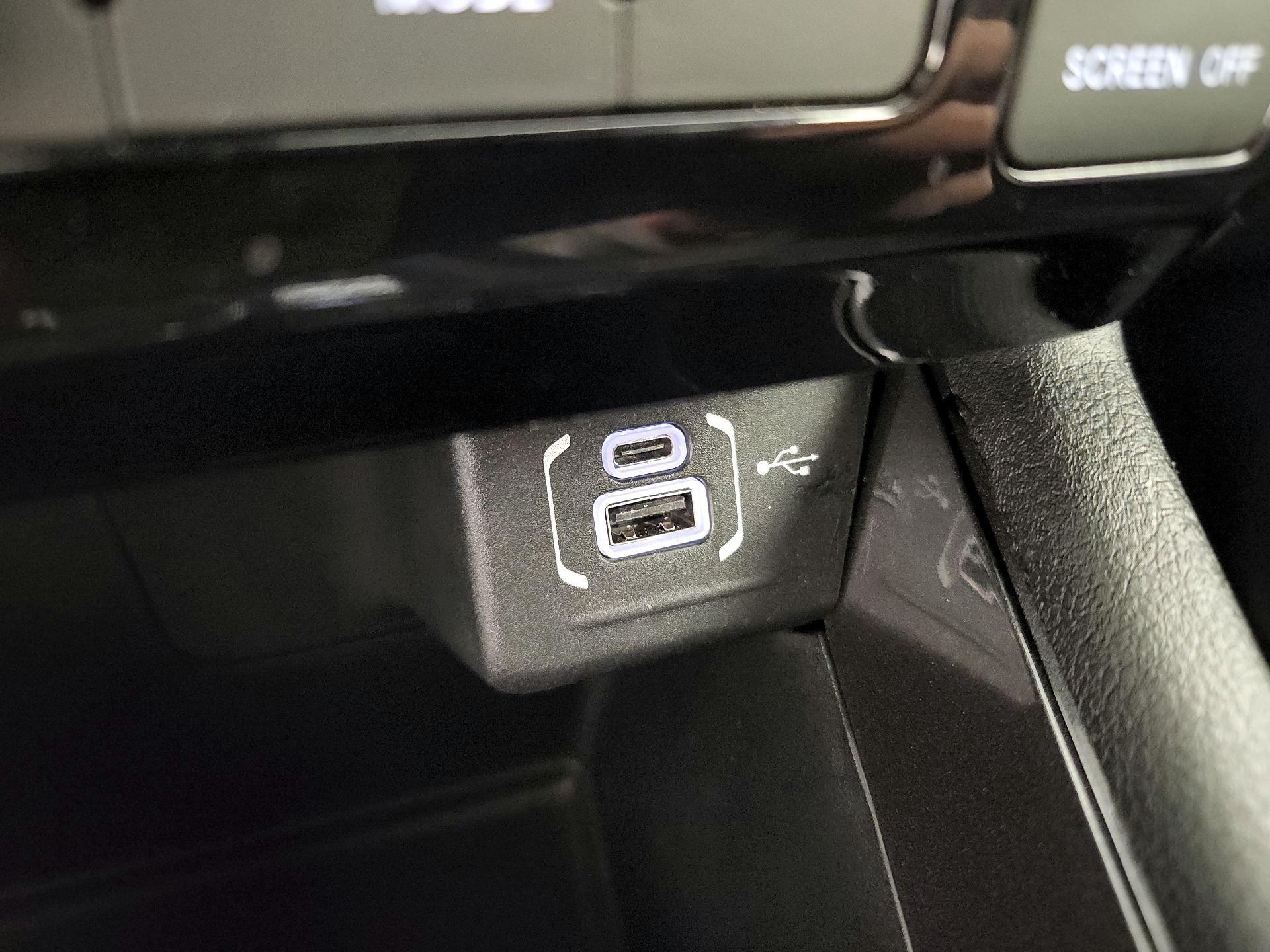 Thumbnail: 2023 Jeep Compass - 18