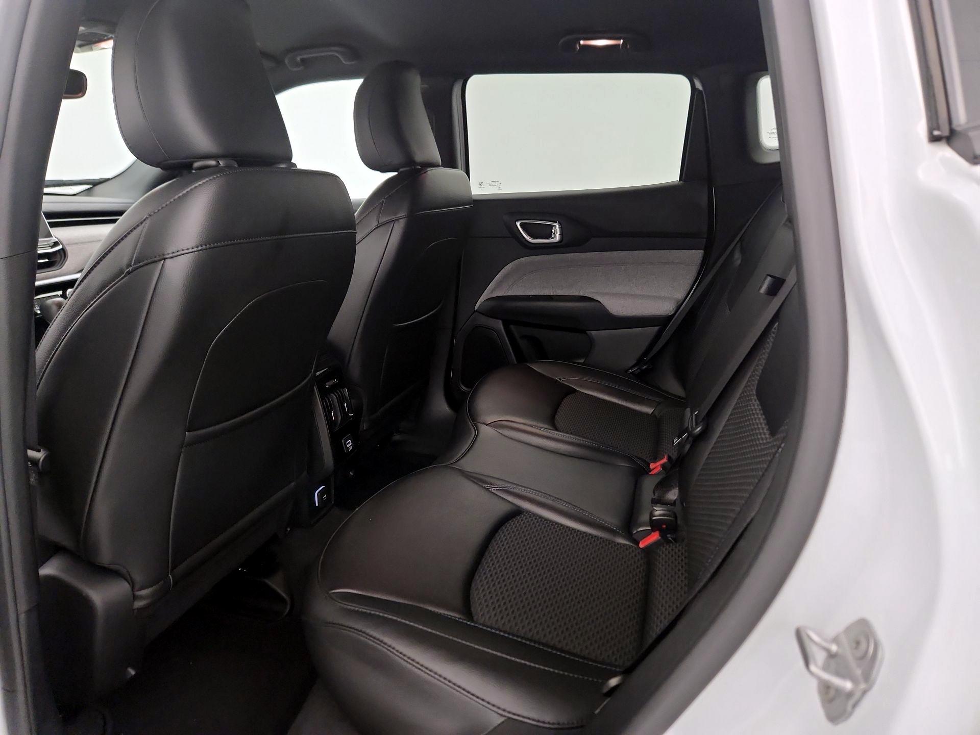 Thumbnail: 2023 Jeep Compass - 19