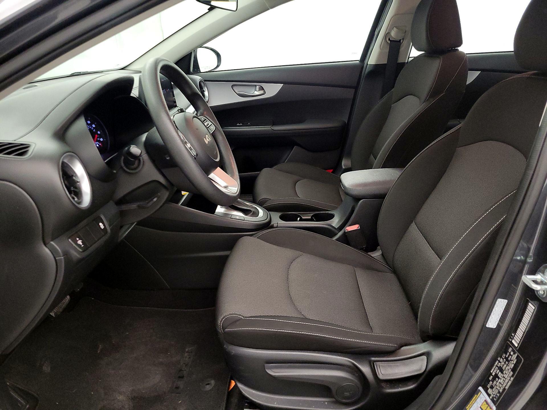 Thumbnail: 2024 Kia Forte - 11