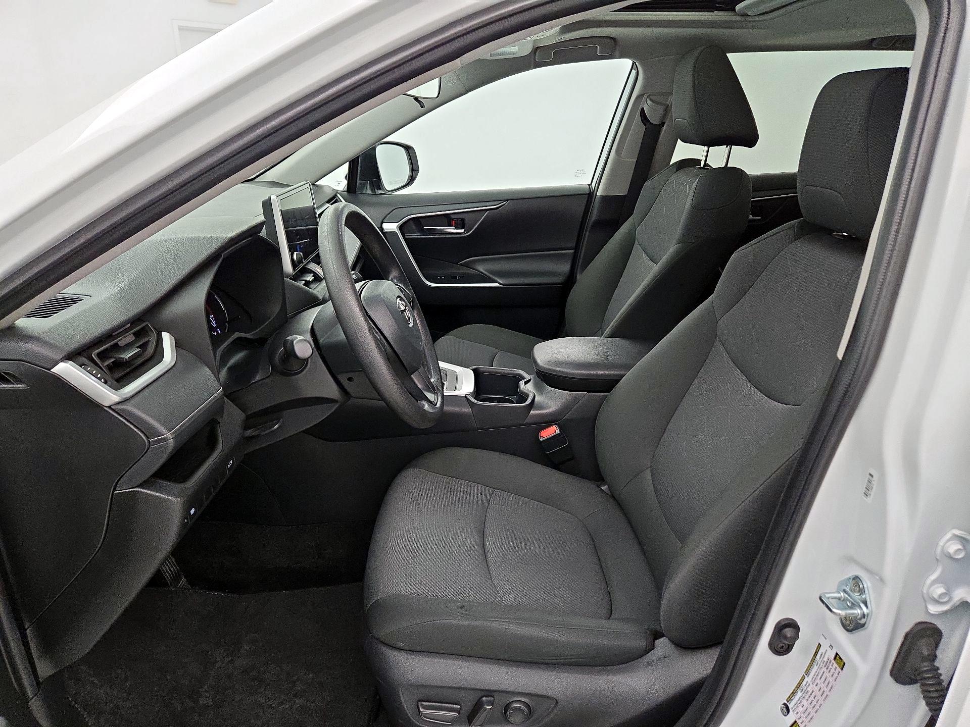 Thumbnail: 2025 Toyota RAV4 - 9