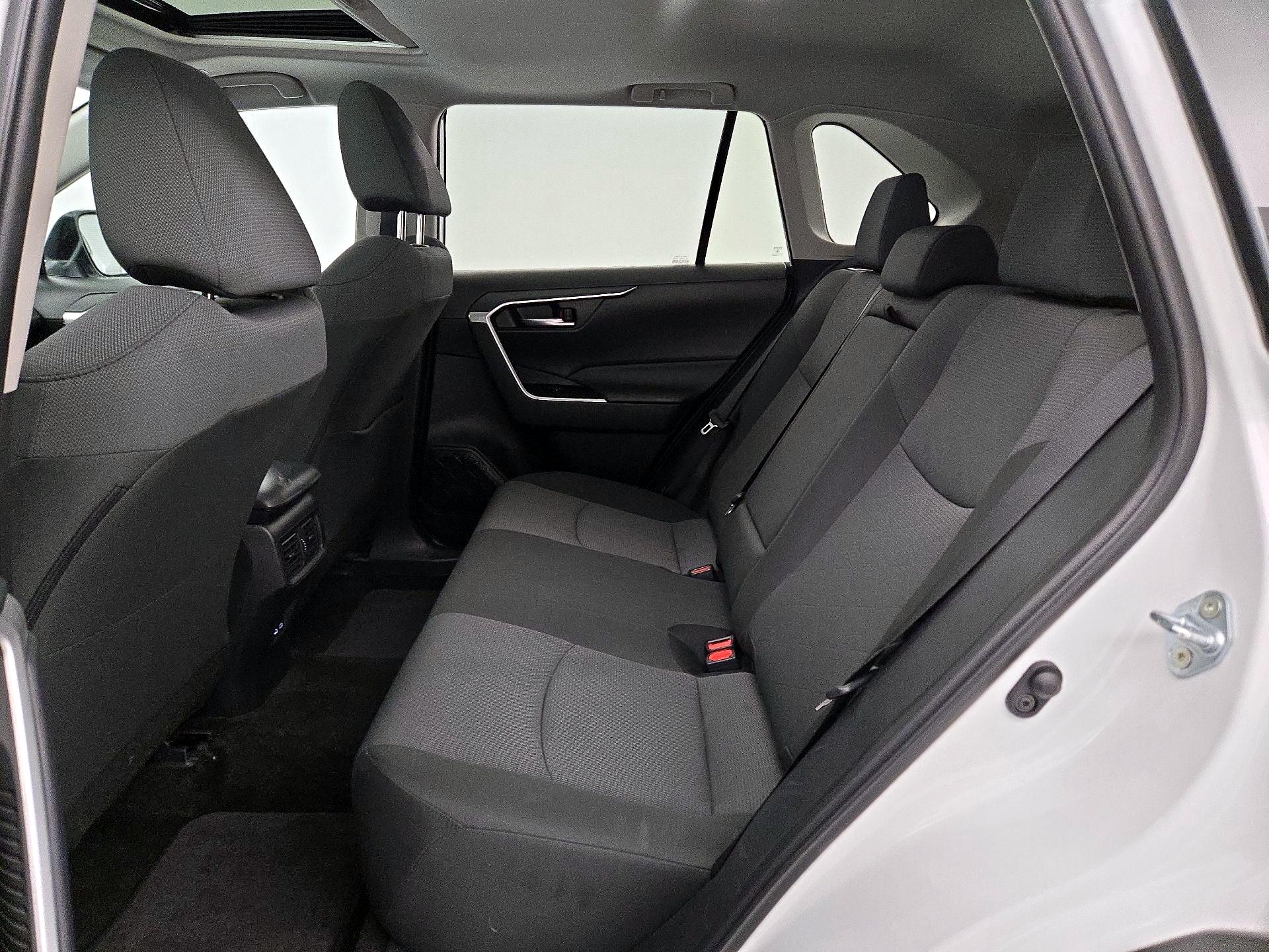 Thumbnail: 2025 Toyota RAV4 - 18