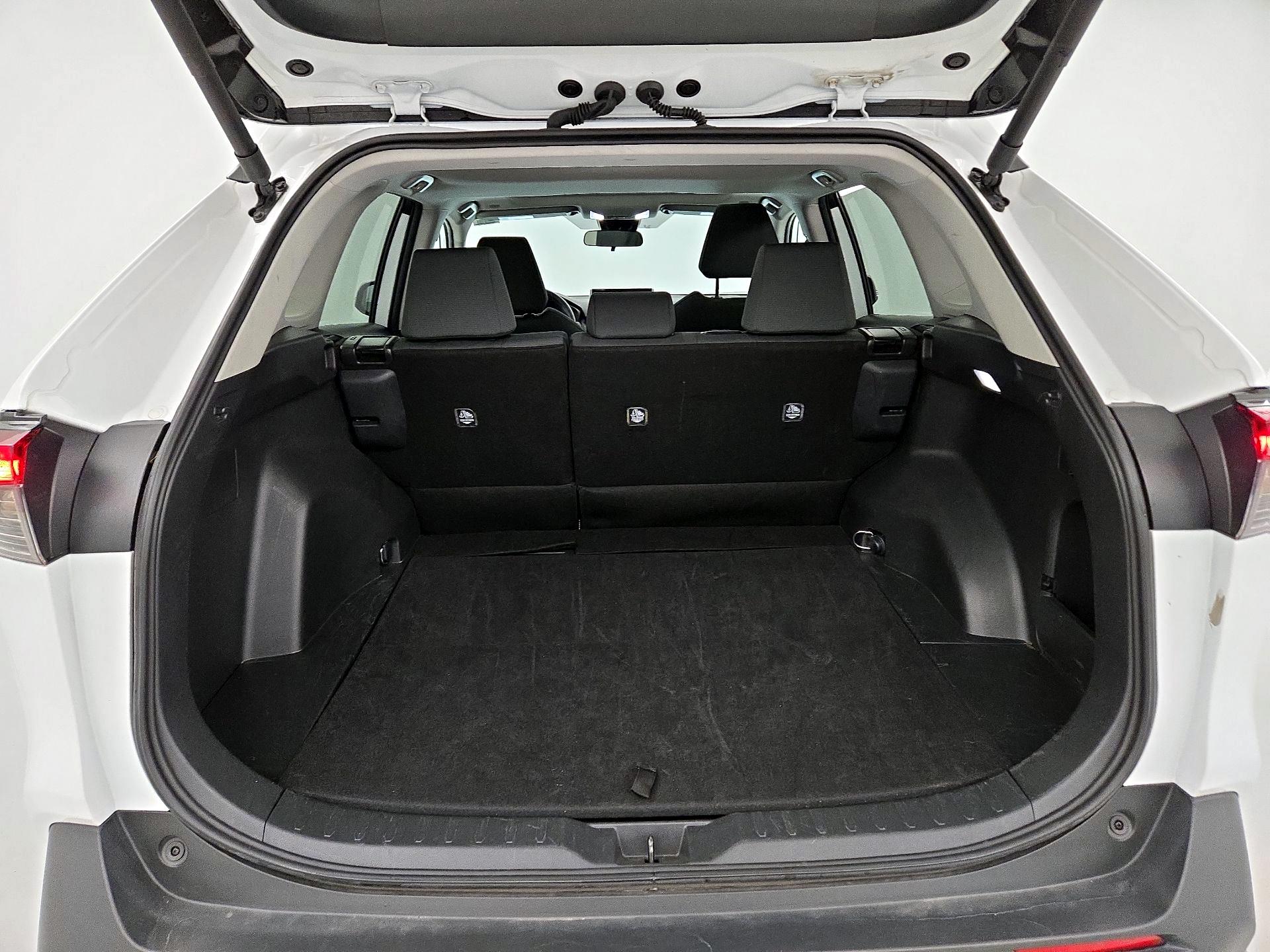 Thumbnail: 2025 Toyota RAV4 - 19