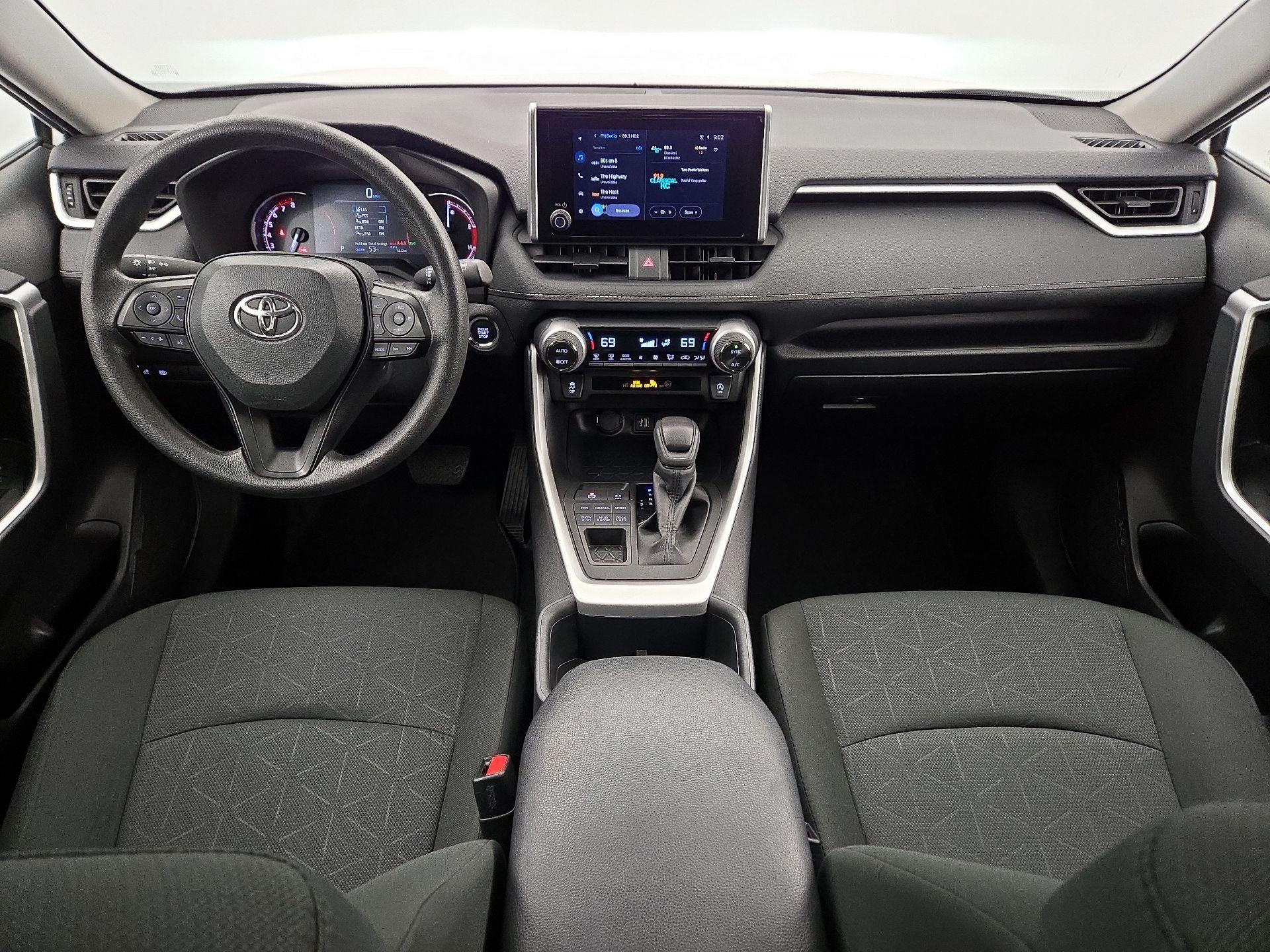 Thumbnail: 2025 Toyota RAV4 - 8