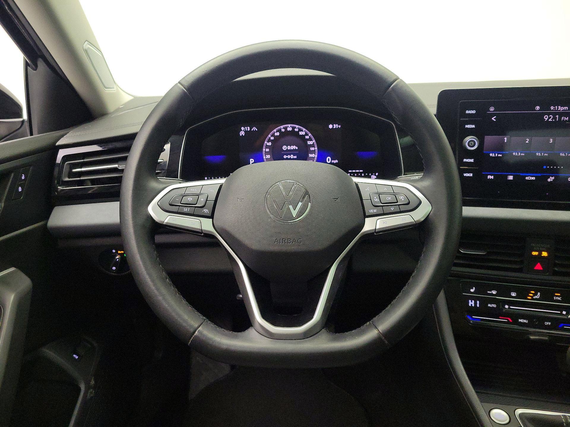 Thumbnail: 2025 Volkswagen Jetta - 10