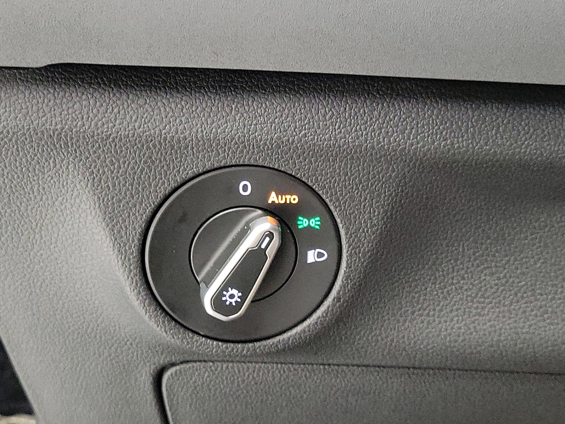 Thumbnail: 2025 Volkswagen Jetta - 13