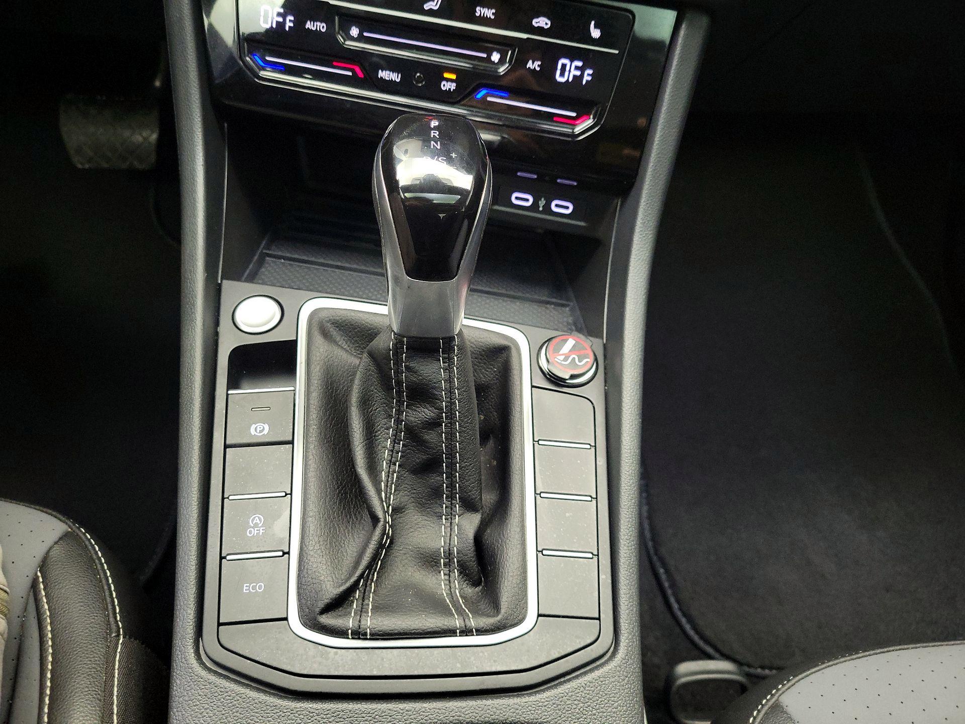 Thumbnail: 2025 Volkswagen Jetta - 17