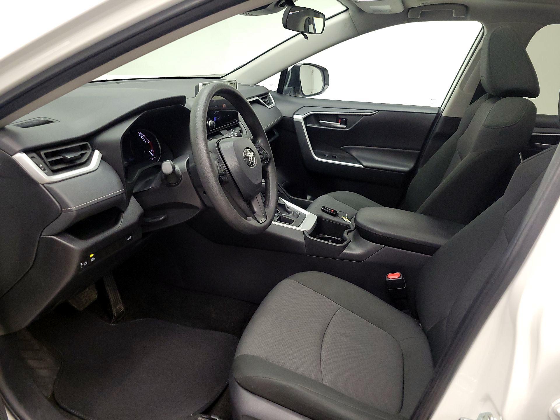 Thumbnail: 2025 Toyota RAV4 - 11