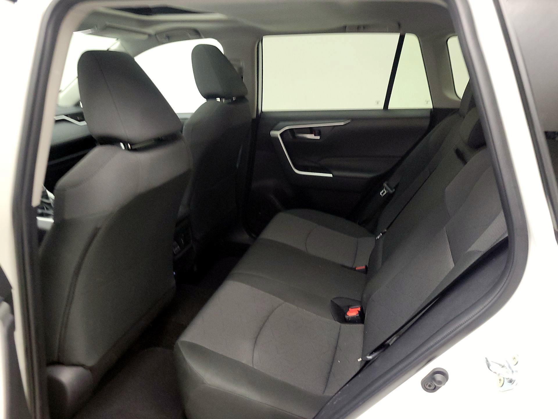 Thumbnail: 2025 Toyota RAV4 - 20