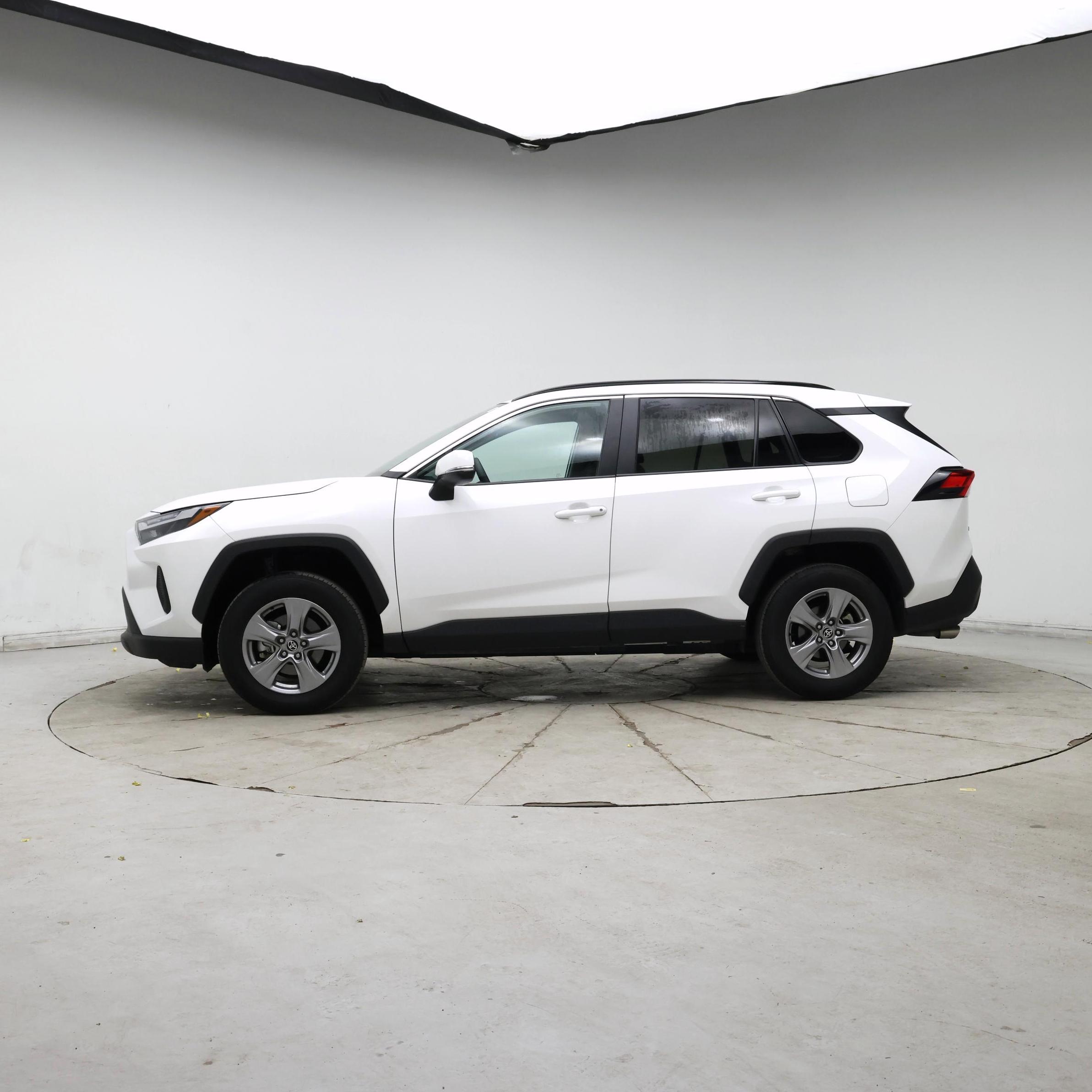 Thumbnail: 2025 Toyota RAV4 - 3