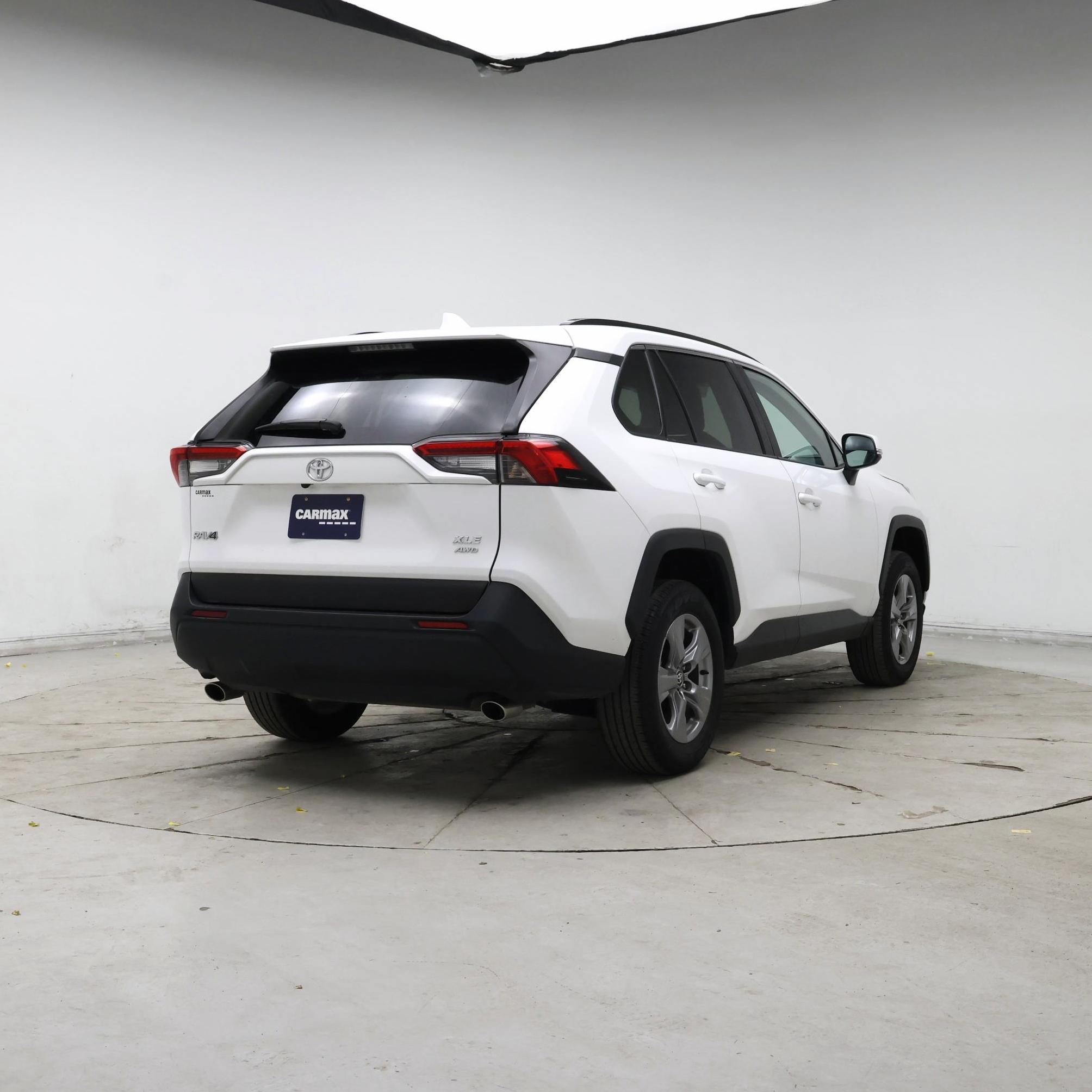 Thumbnail: 2025 Toyota RAV4 - 8