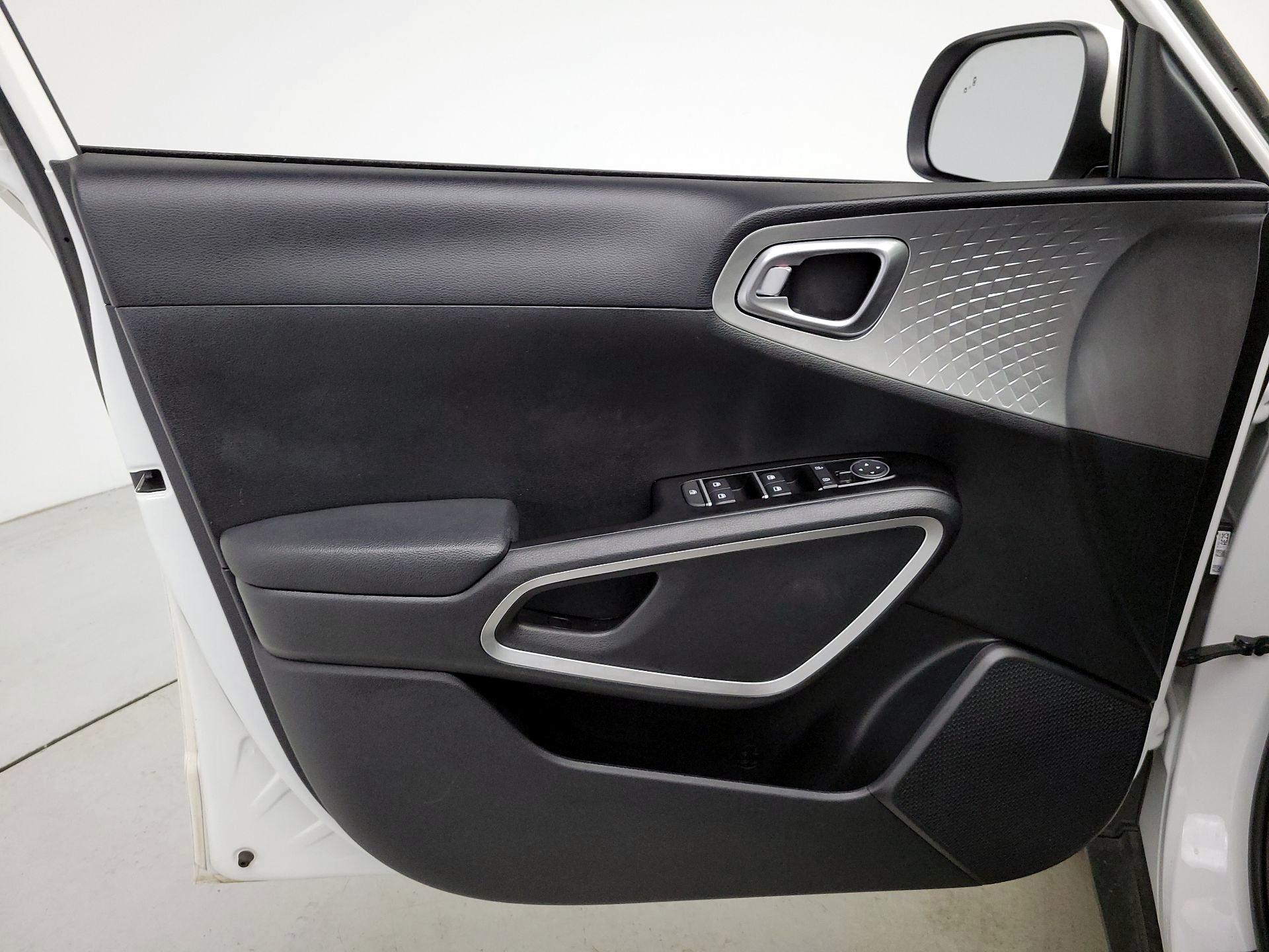 Thumbnail: 2025 Kia Soul - 12