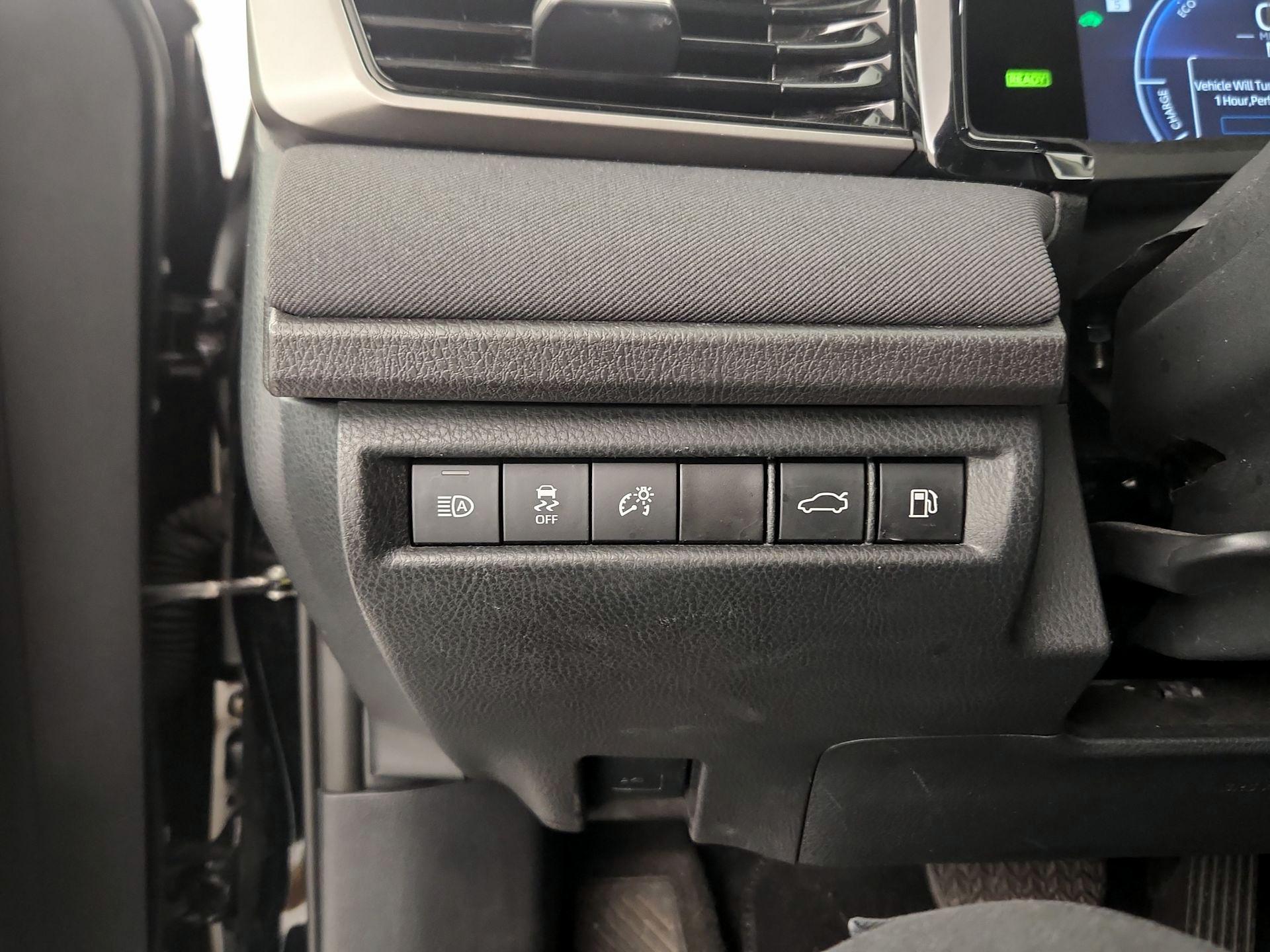 Thumbnail: 2025 Toyota Camry - 13