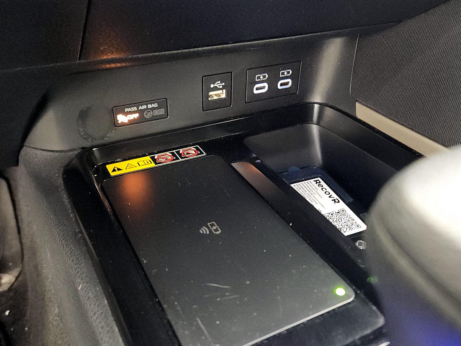 Thumbnail: 2025 Toyota Camry - 18