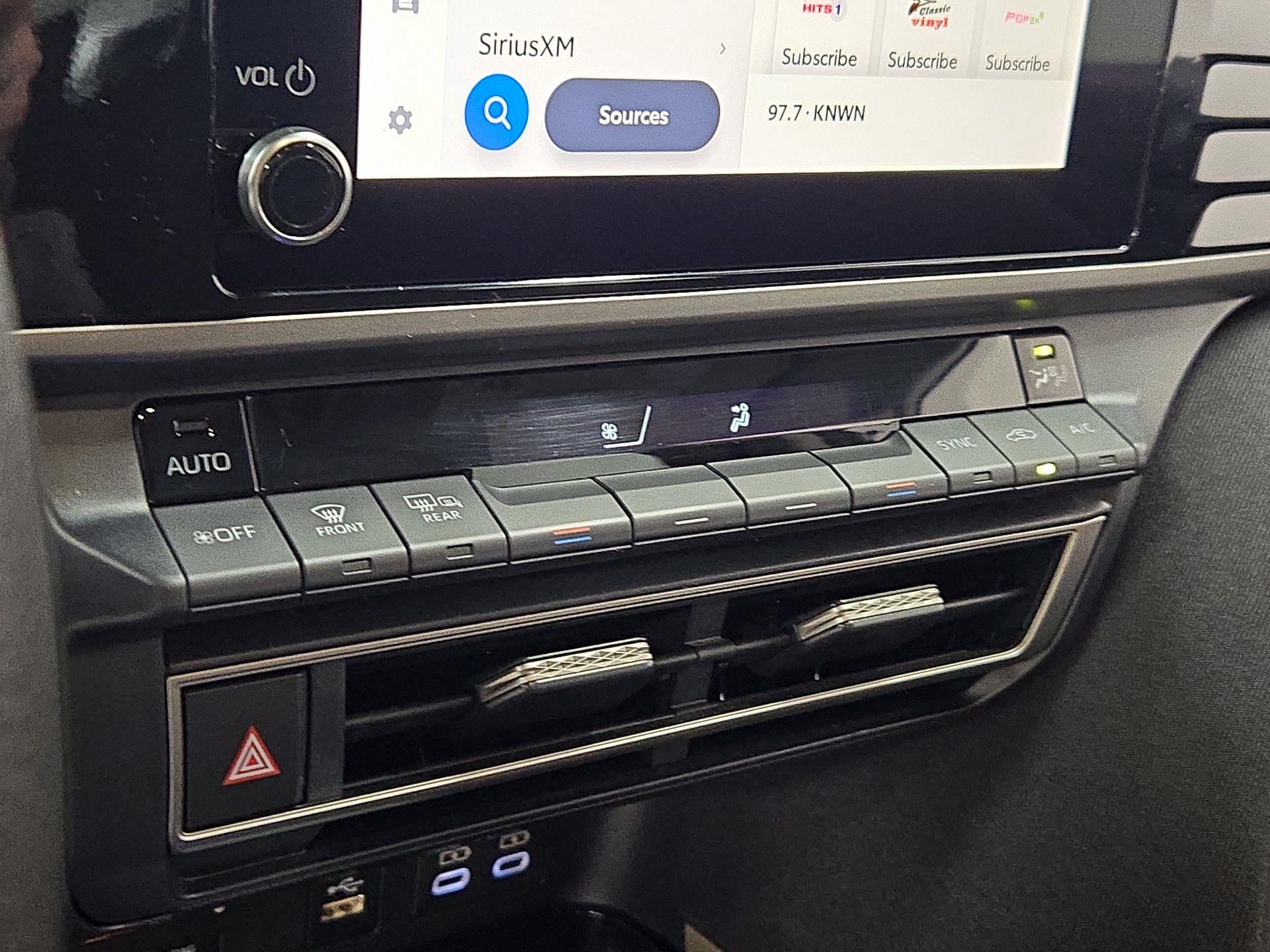 Thumbnail: 2025 Toyota Camry - 16