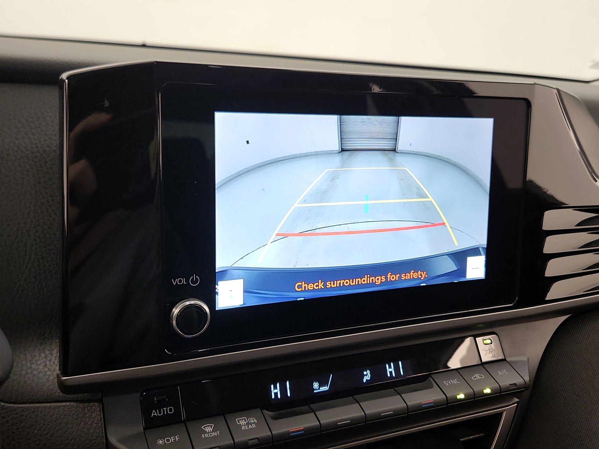 Thumbnail: 2025 Toyota Camry - 14