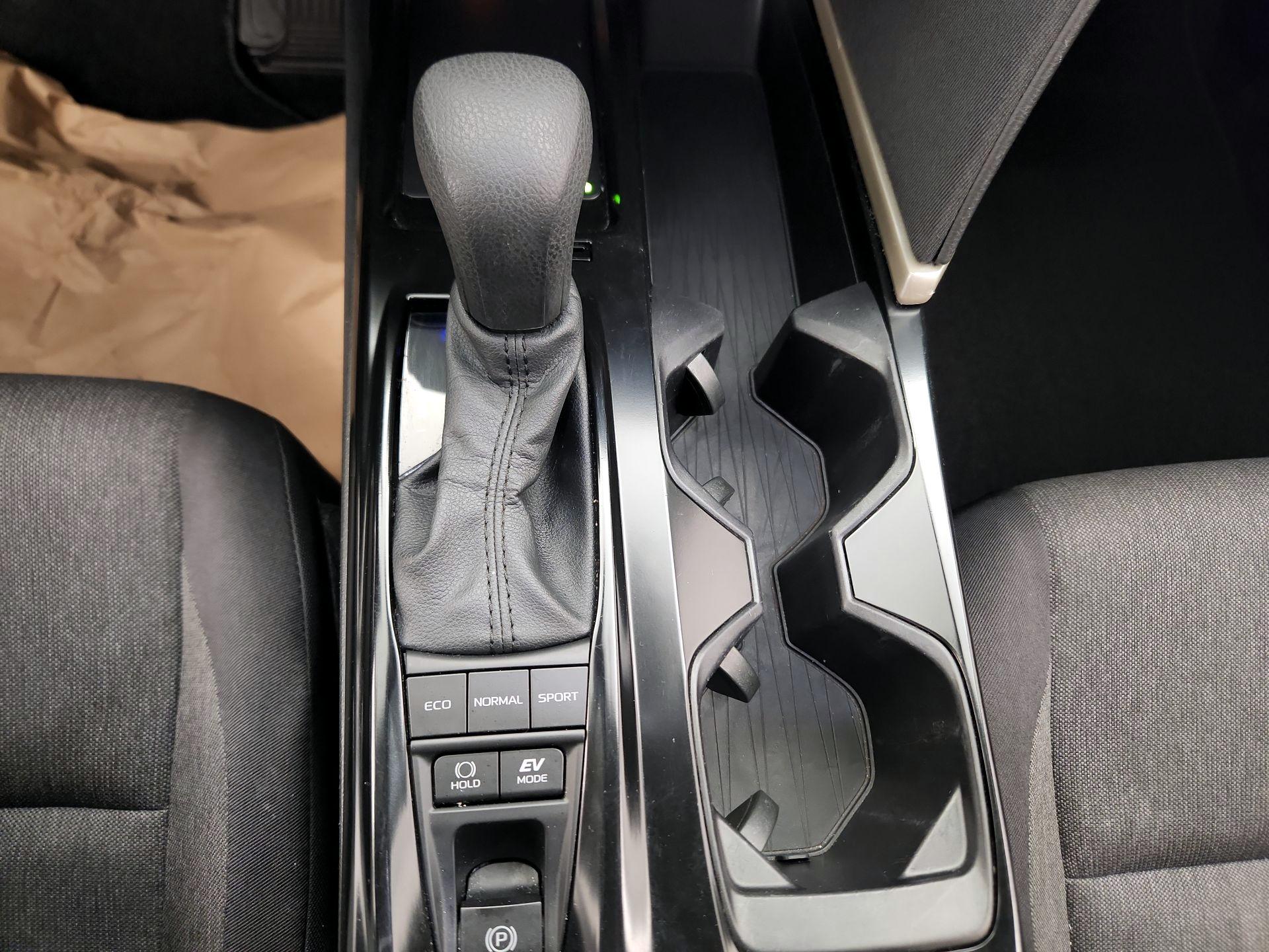 Thumbnail: 2025 Toyota Camry - 17