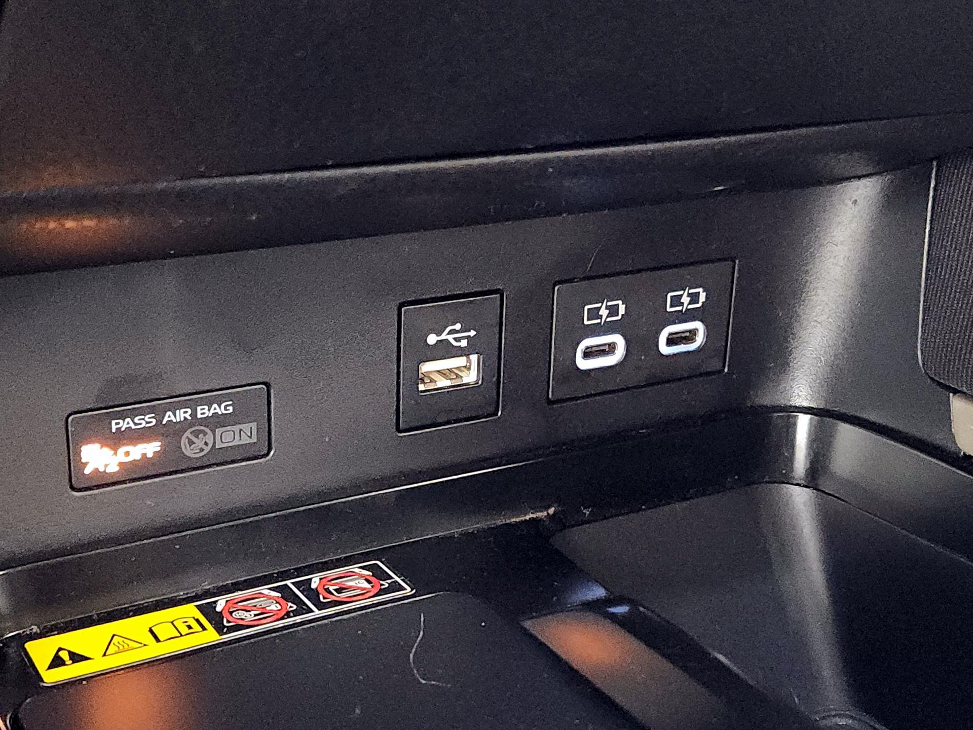 Thumbnail: 2025 Toyota Camry - 18