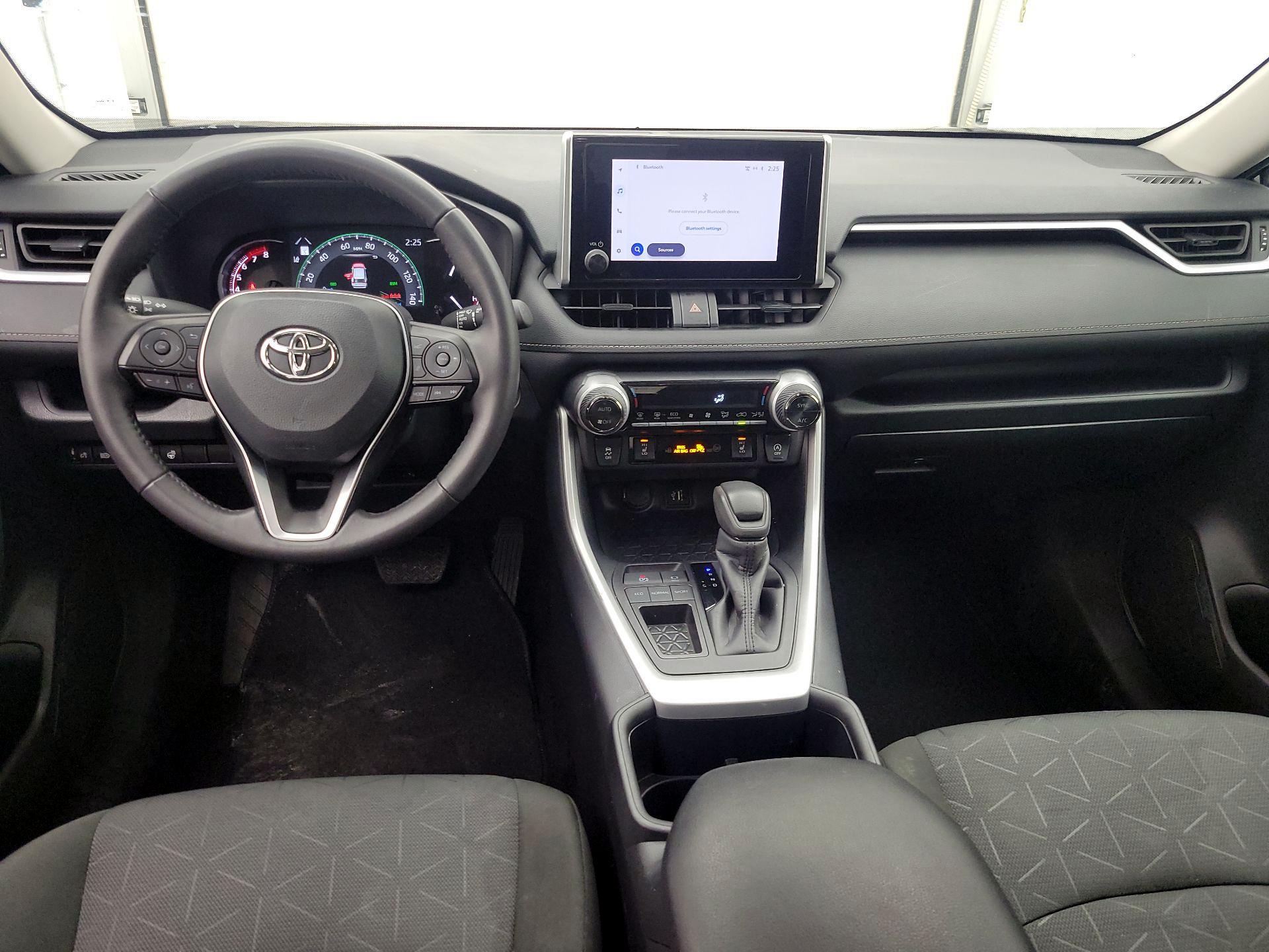 Thumbnail: 2025 Toyota RAV4 - 9