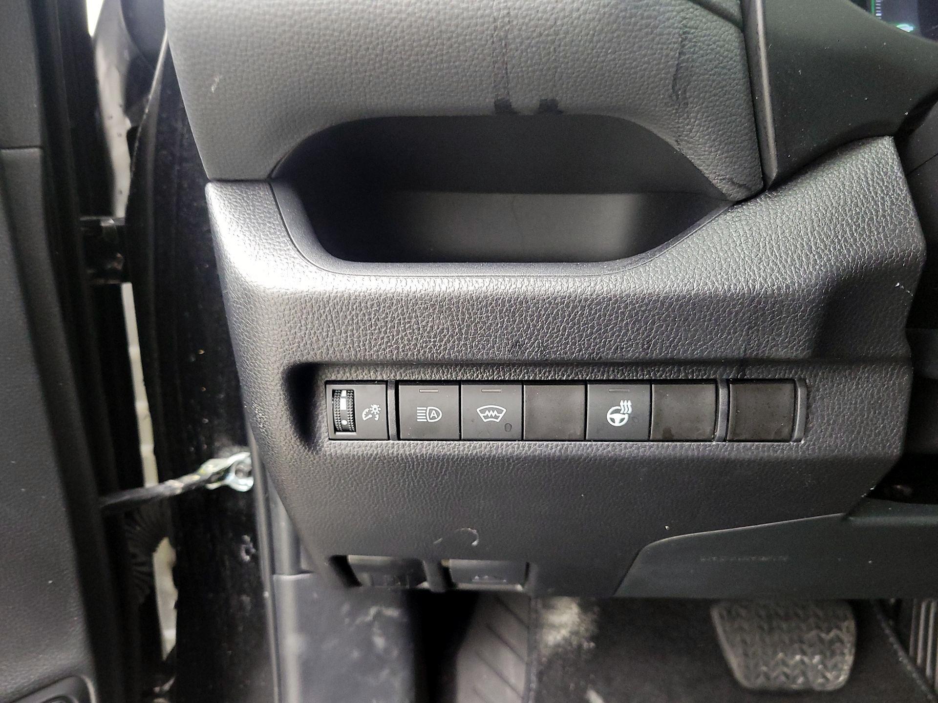 Thumbnail: 2025 Toyota RAV4 - 13