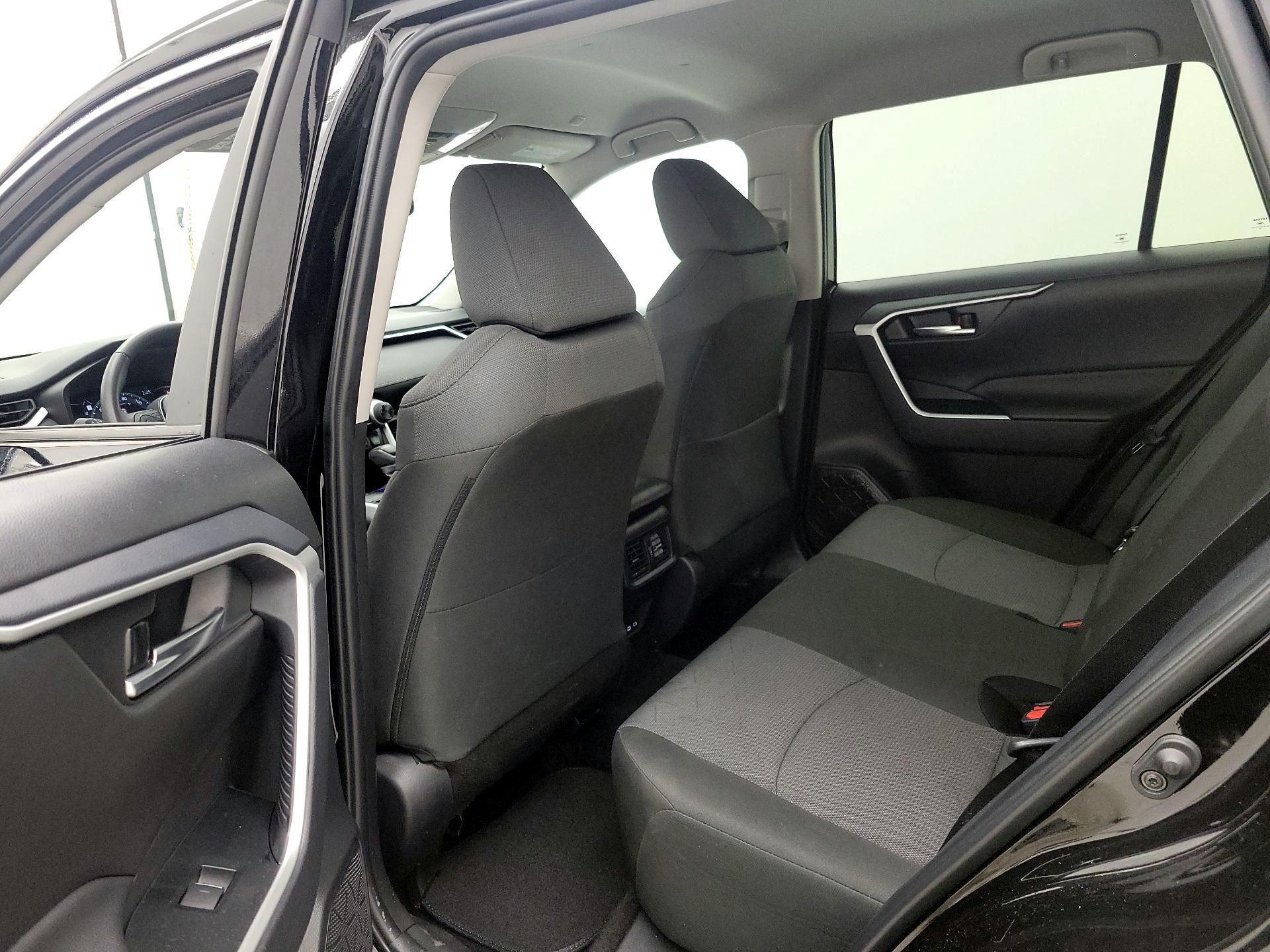 Thumbnail: 2025 Toyota RAV4 - 19