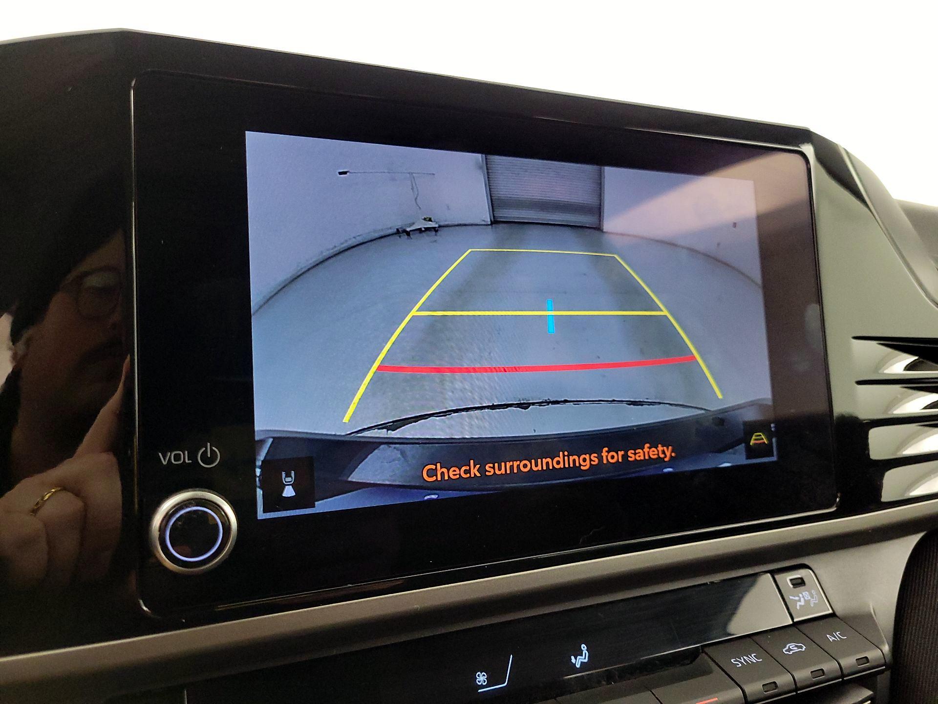 Thumbnail: 2025 Toyota Camry - 14