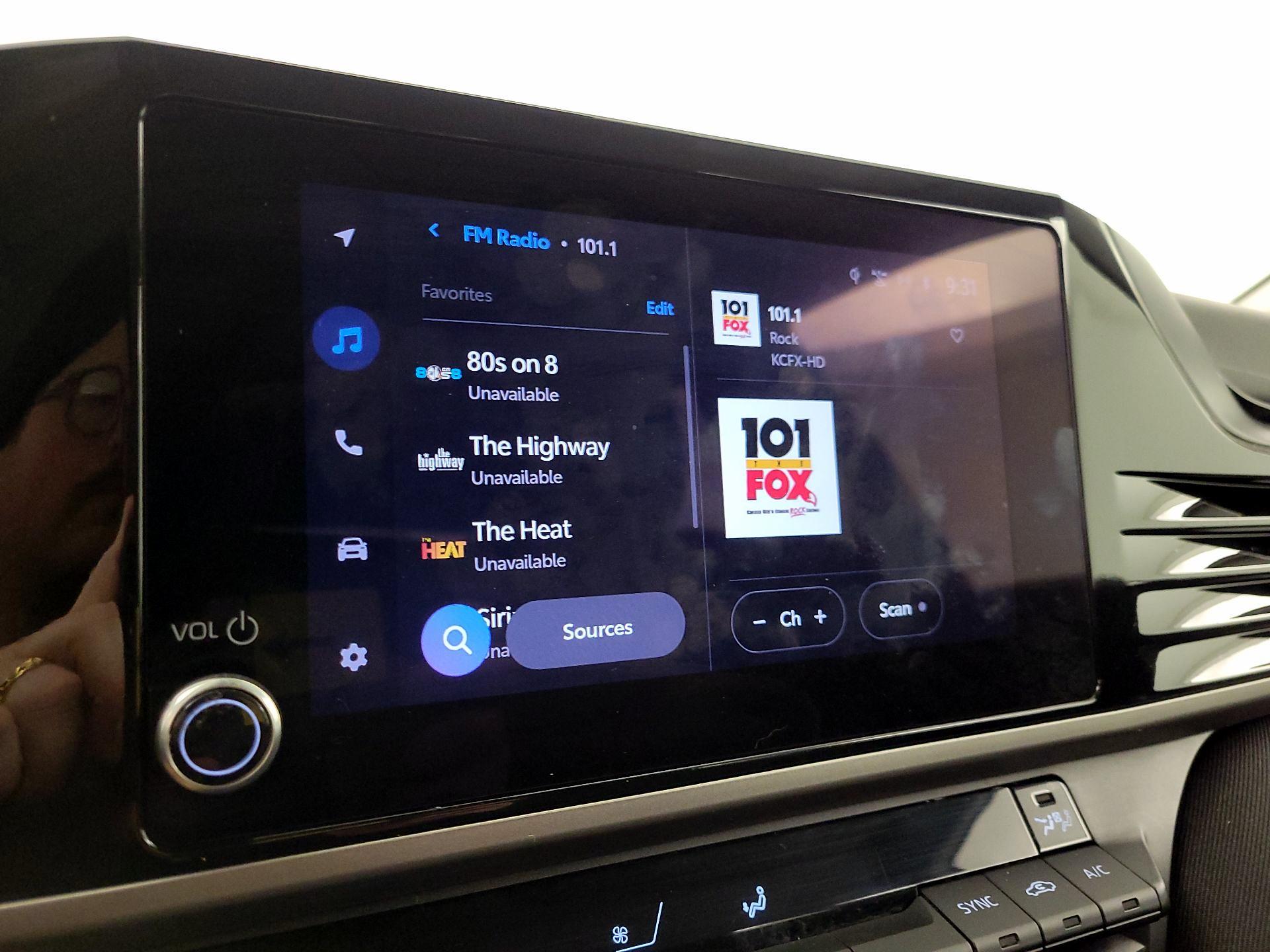 Thumbnail: 2025 Toyota Camry - 15