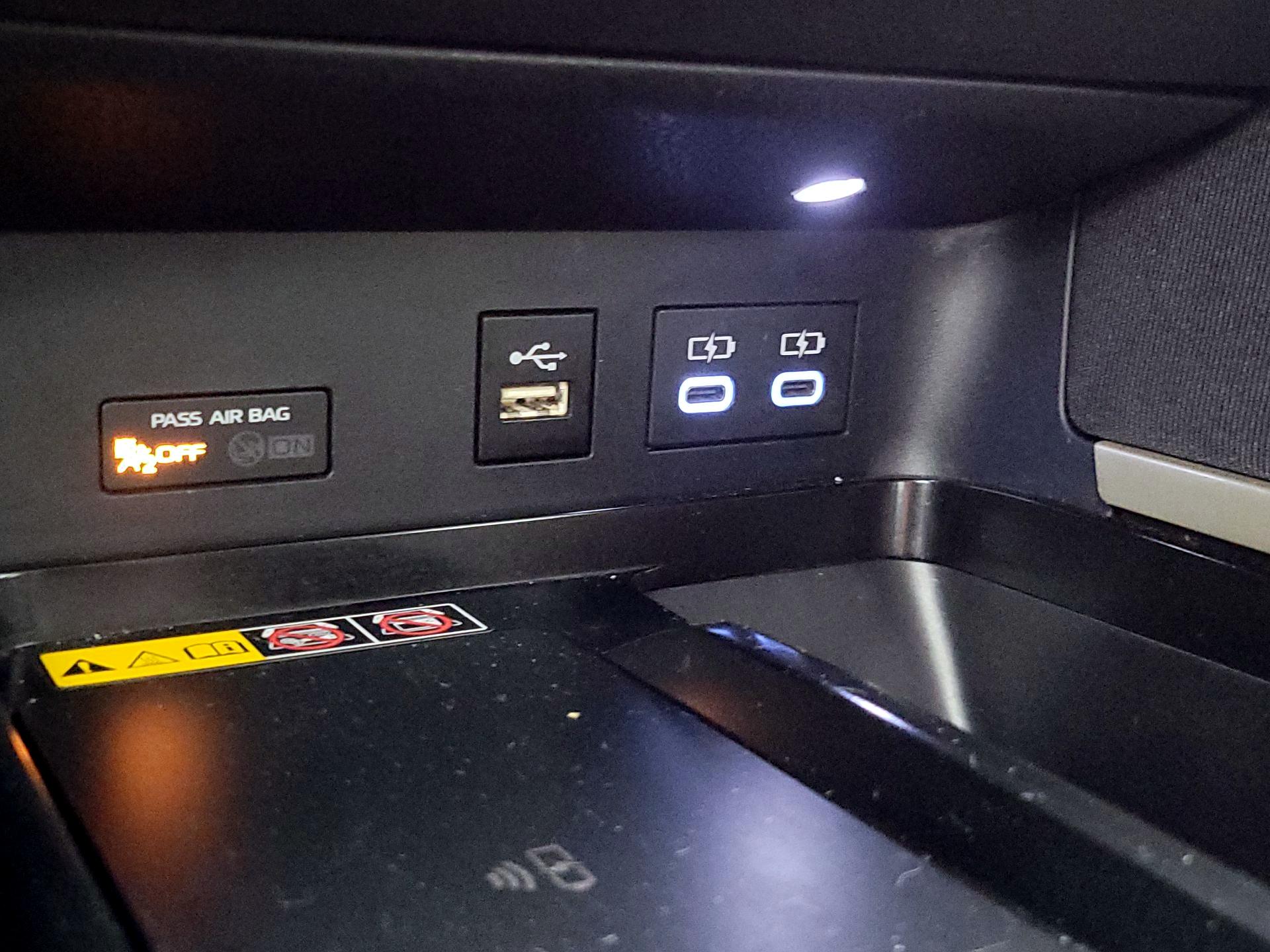 Thumbnail: 2025 Toyota Camry - 19