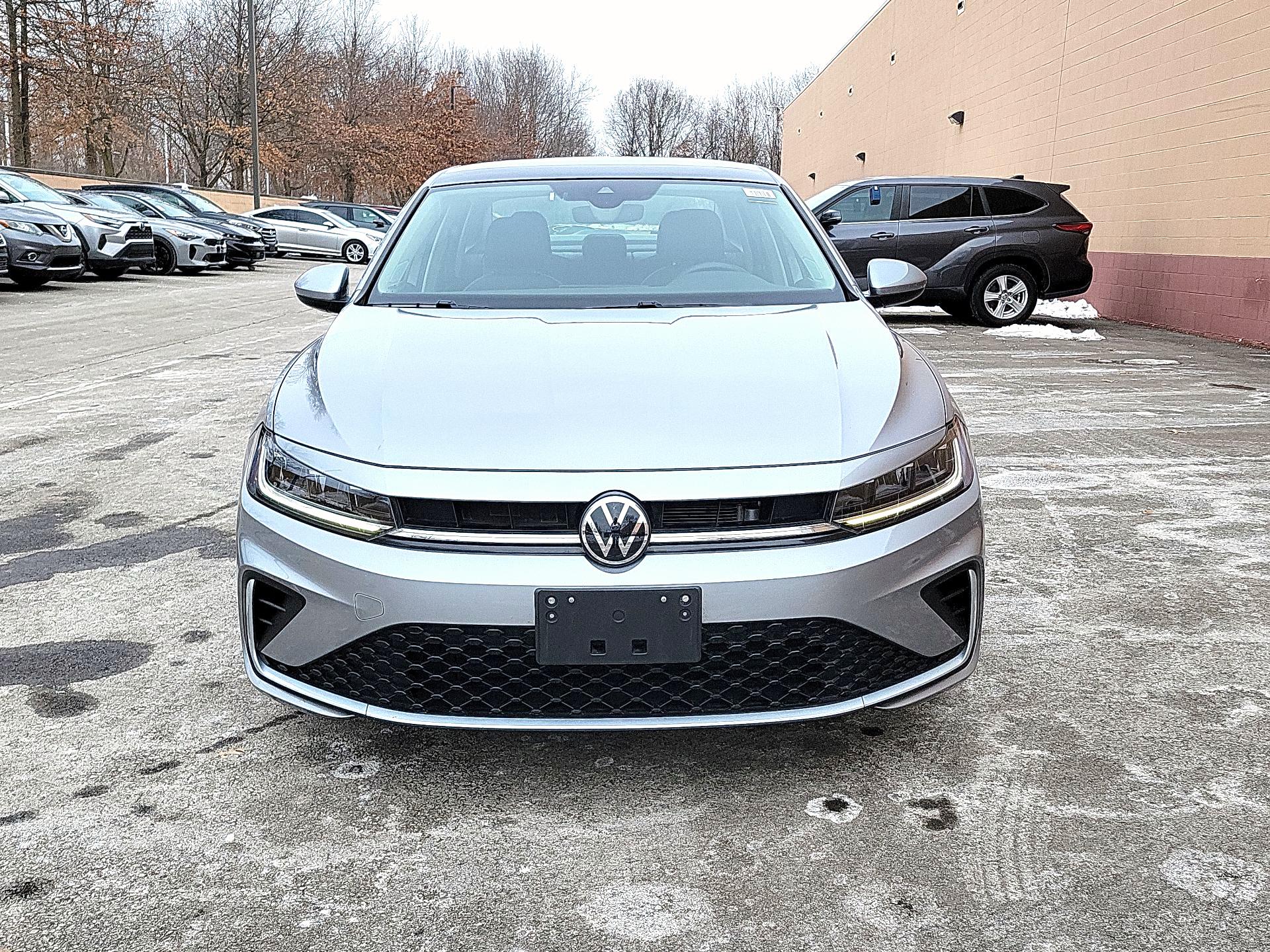 Thumbnail: 2025 Volkswagen Jetta - 2