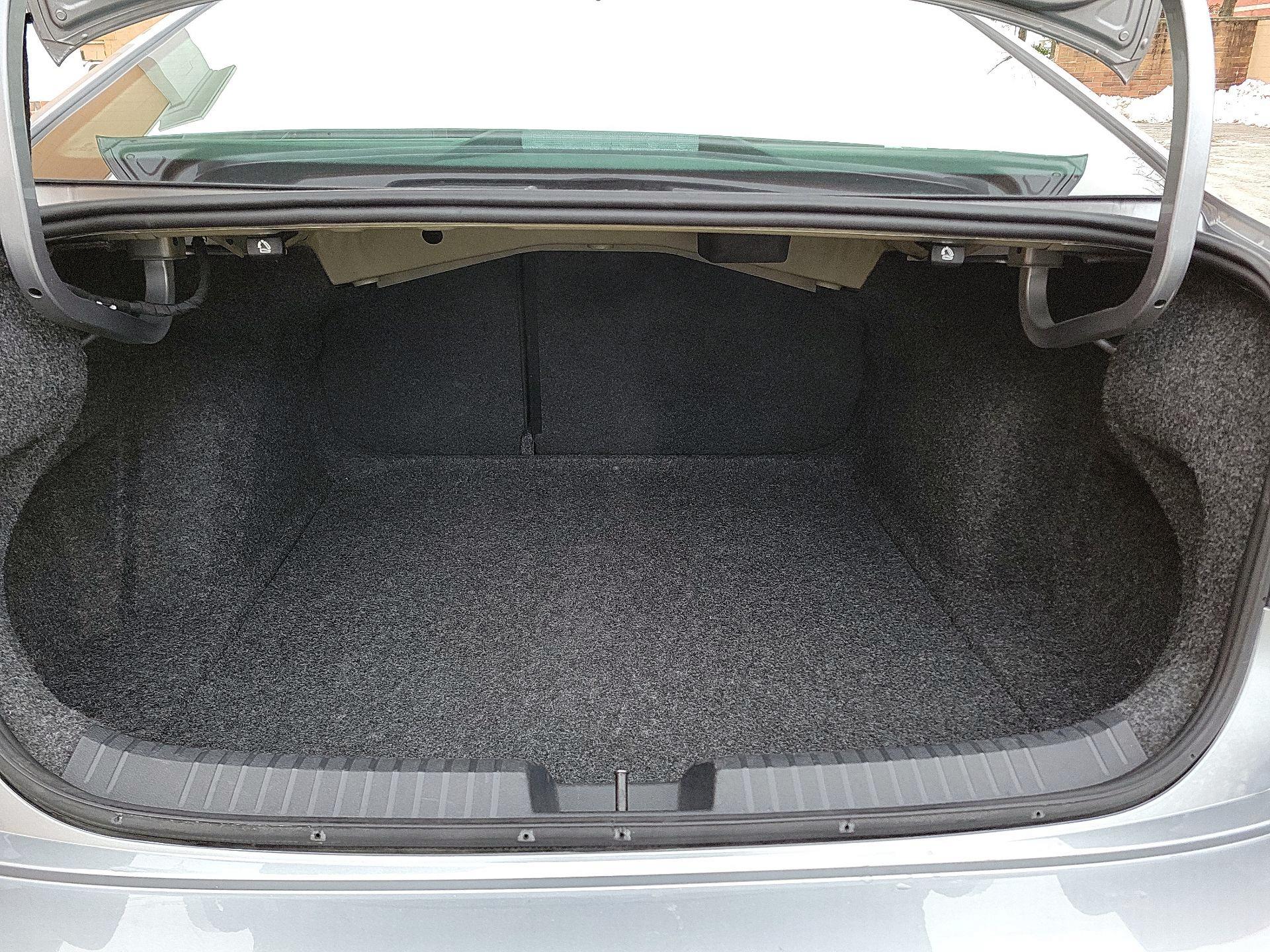 Thumbnail: 2025 Volkswagen Jetta - 19