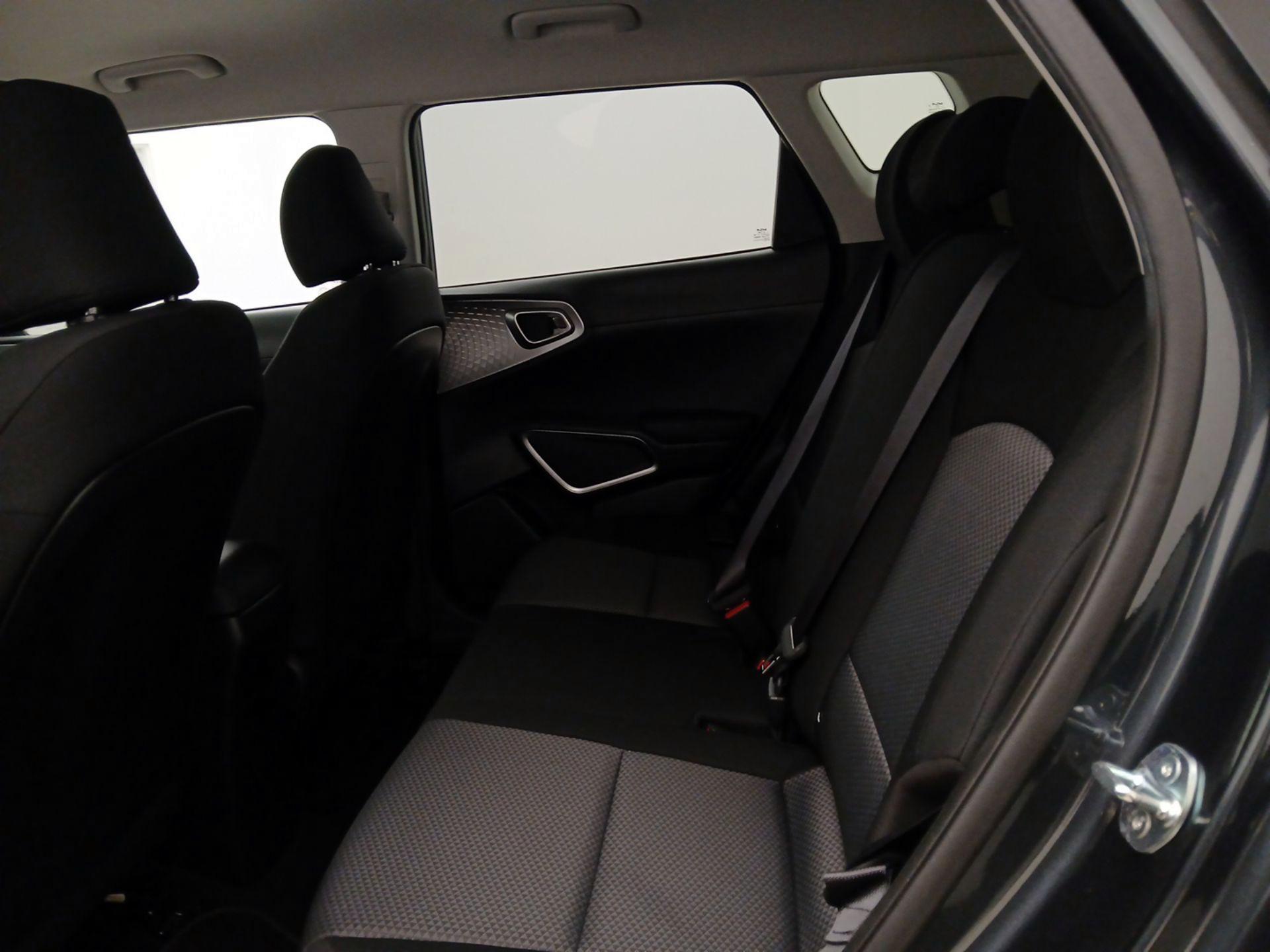 Thumbnail: 2025 Kia Soul - 19