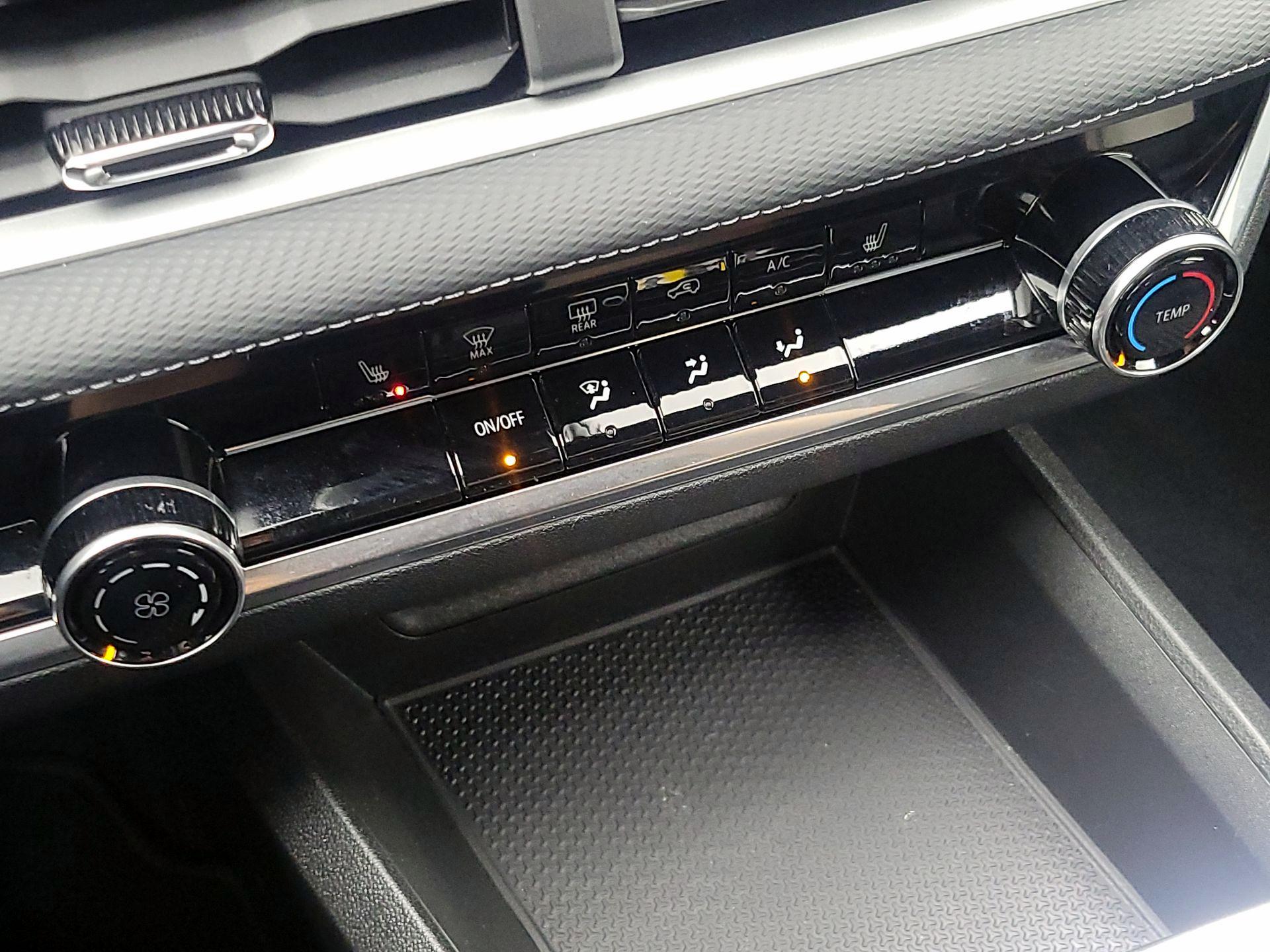 Thumbnail: 2025 Chevrolet Equinox - 17