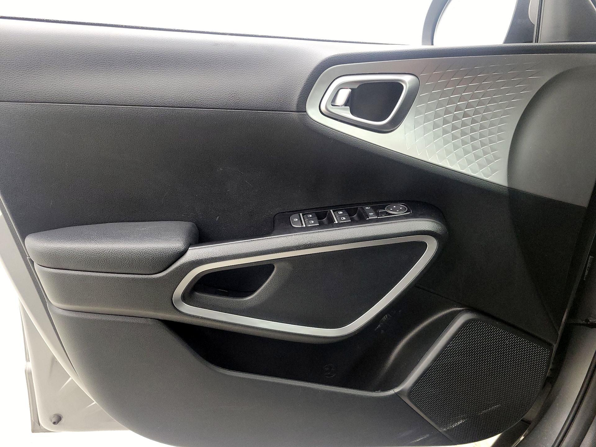 Thumbnail: 2025 Kia Soul - 12