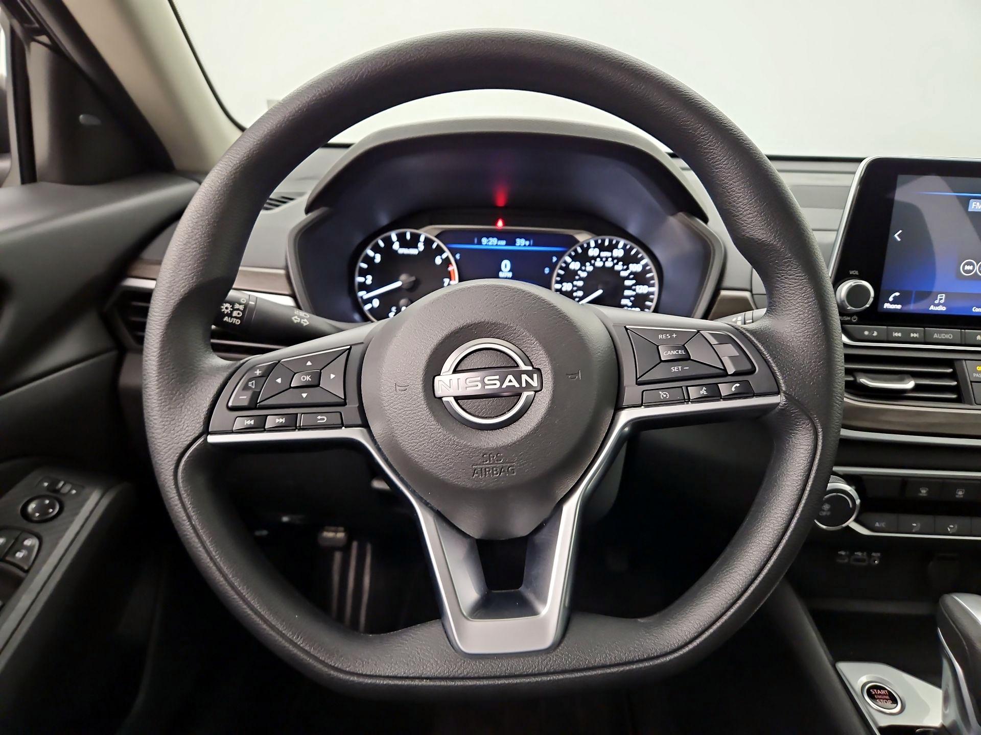 Thumbnail: 2025 Nissan Altima - 10