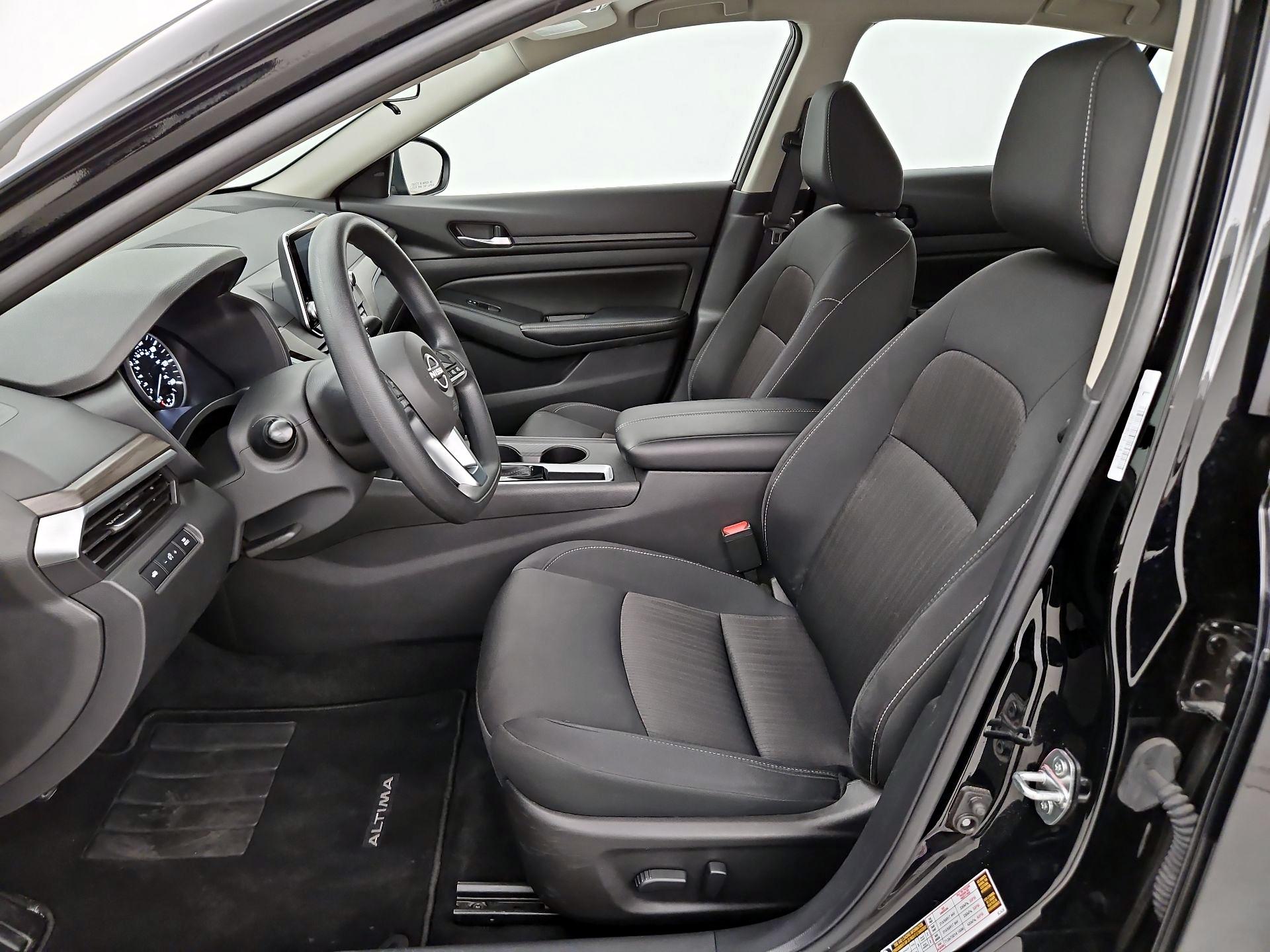 Thumbnail: 2025 Nissan Altima - 11