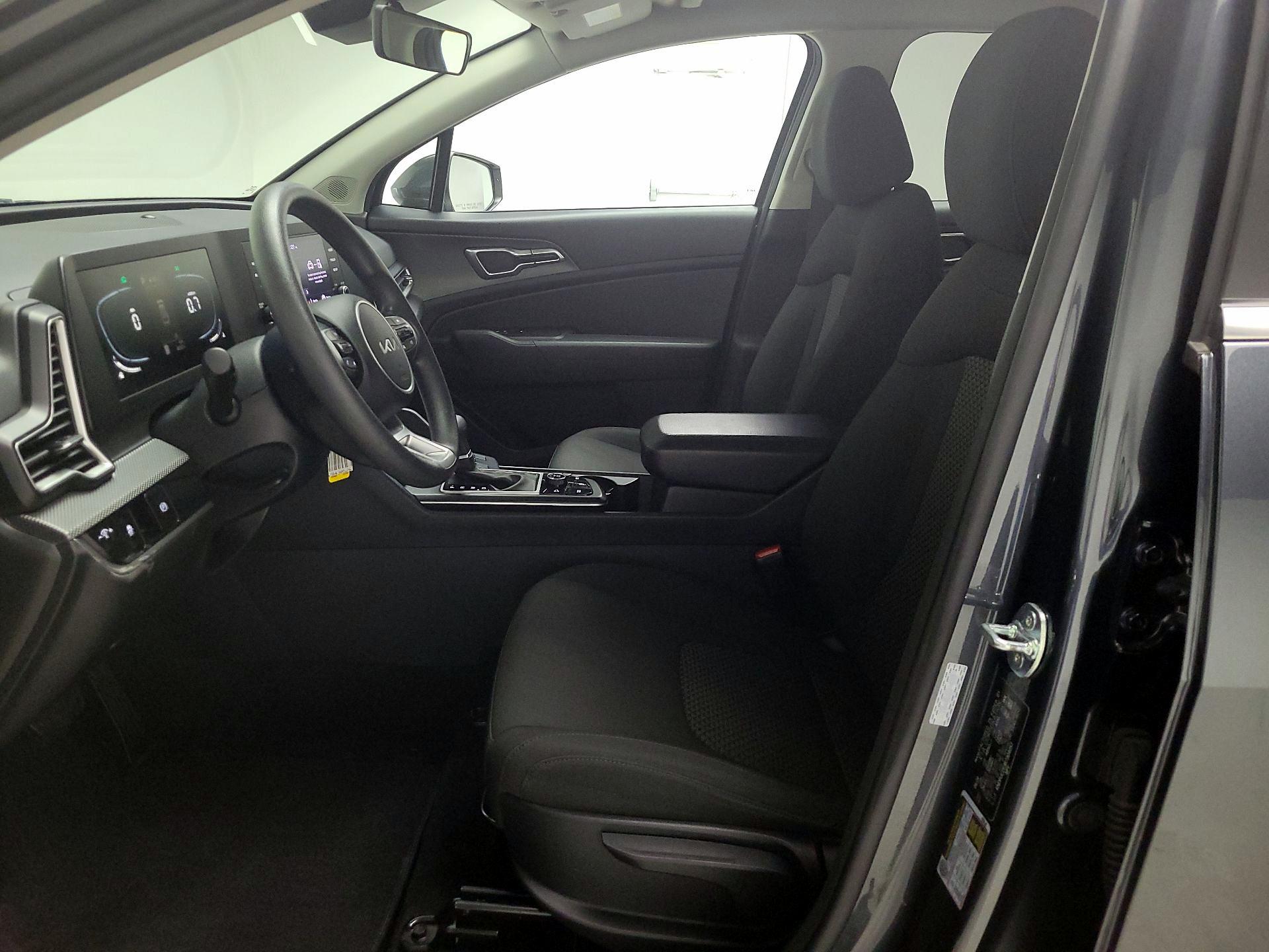 Thumbnail: 2024 Kia Sportage - 11