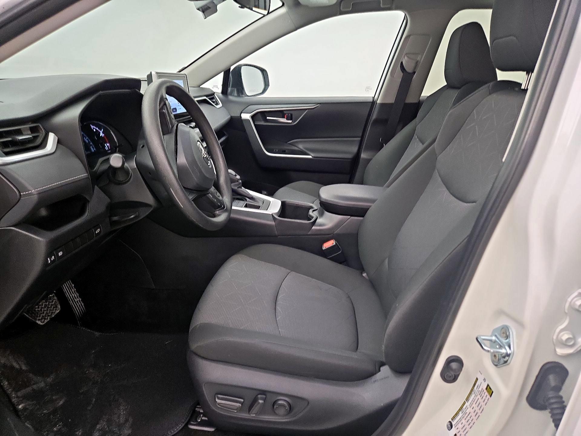 Thumbnail: 2025 Toyota RAV4 - 11